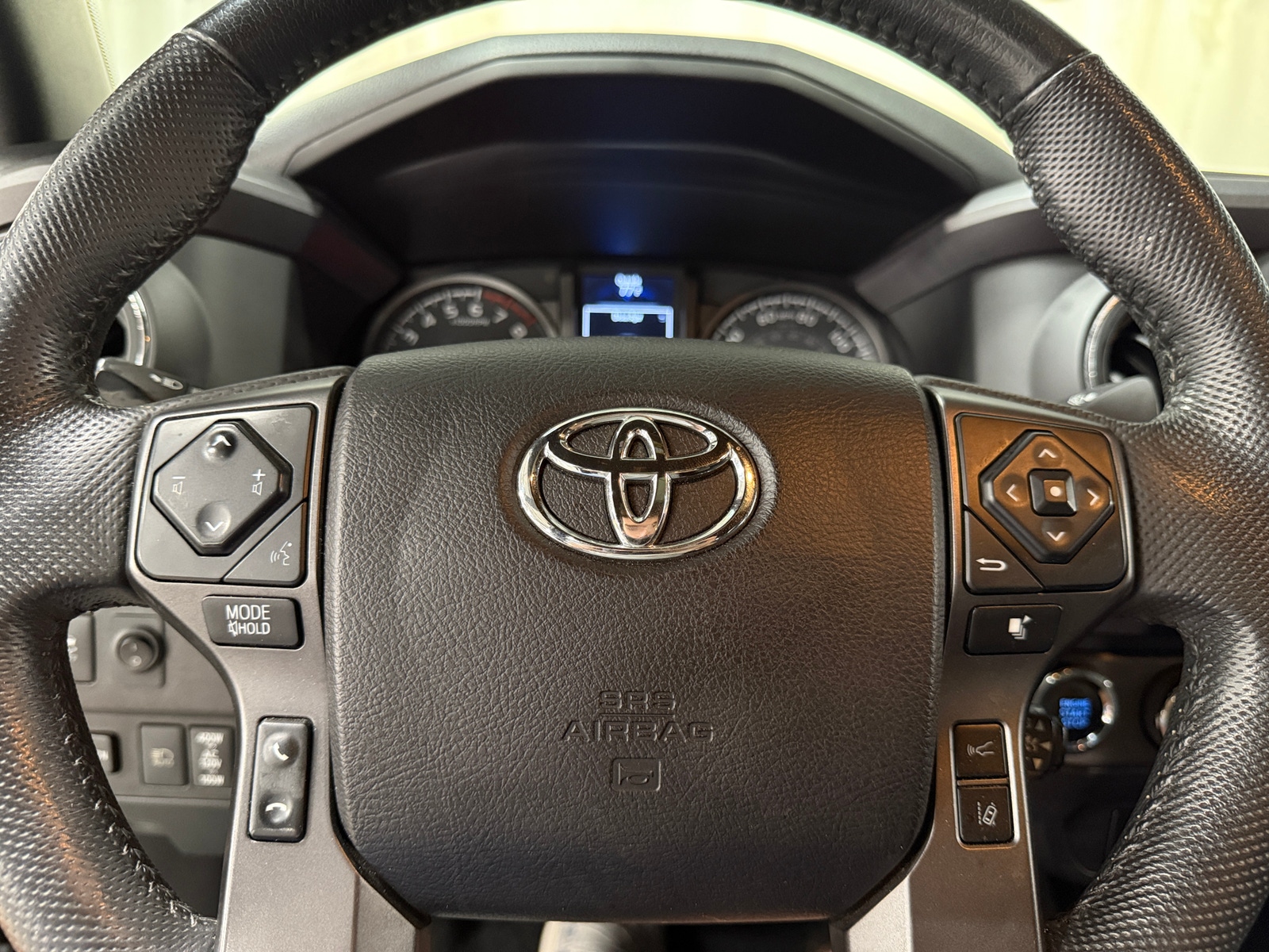 Thumbnail: 2021 Toyota Tacoma - 5