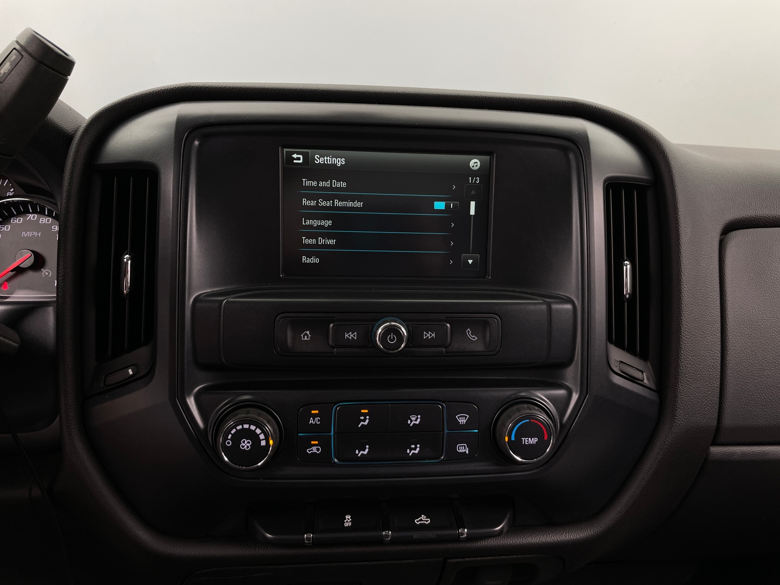 Thumbnail: 2019 Chevrolet Silverado 2500 - 4