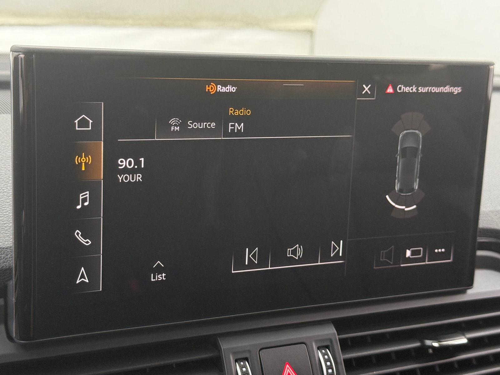 Thumbnail: 2023 Audi Q5 - 3