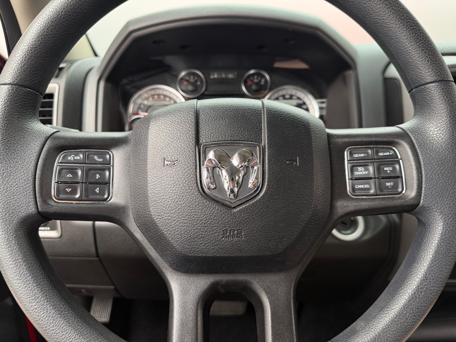 Thumbnail: 2020 RAM 1500 Classic - 4