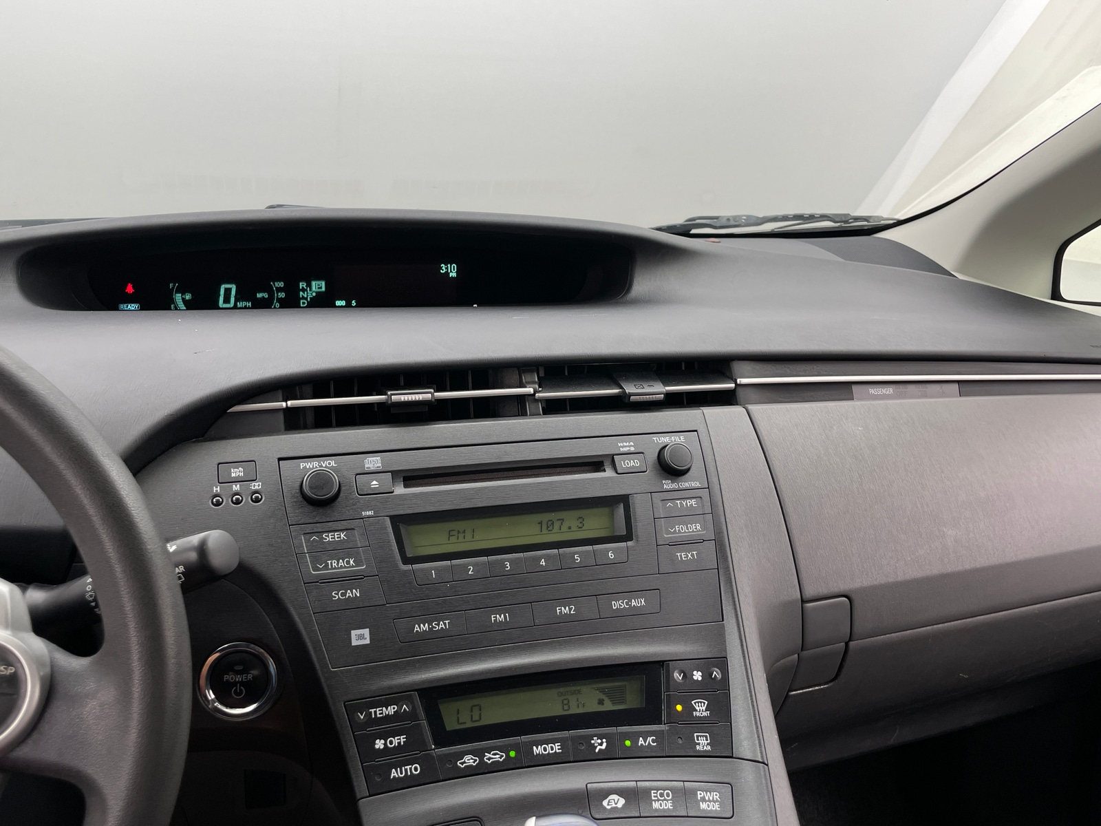 Thumbnail: 2011 Toyota Prius - 4