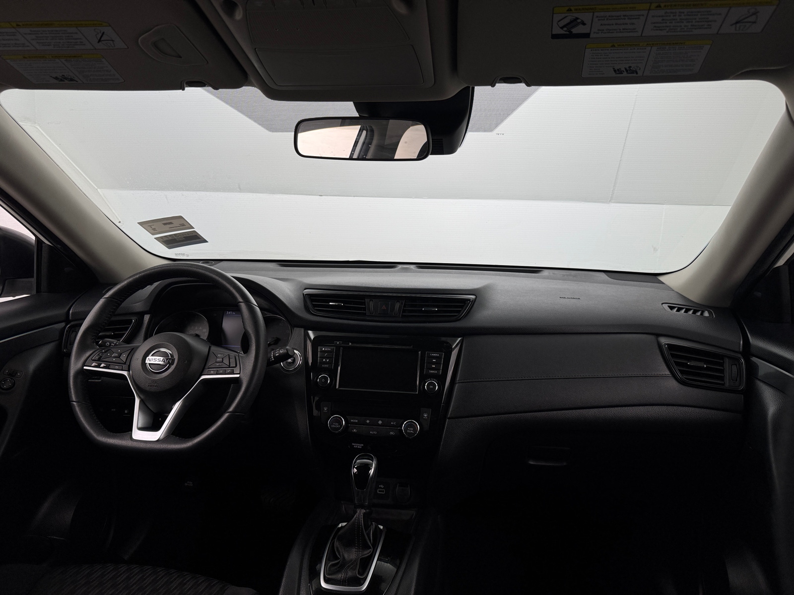 Thumbnail: 2019 Nissan Rogue - 3