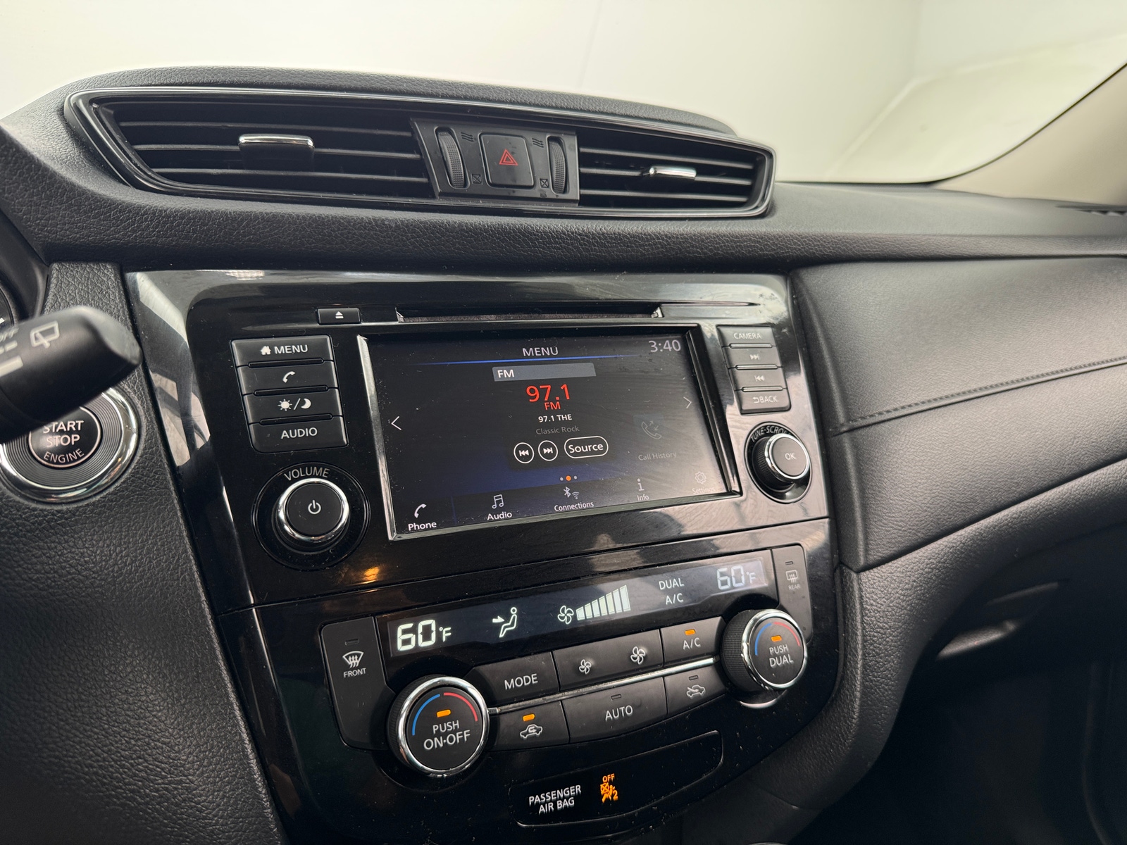 Thumbnail: 2019 Nissan Rogue - 4