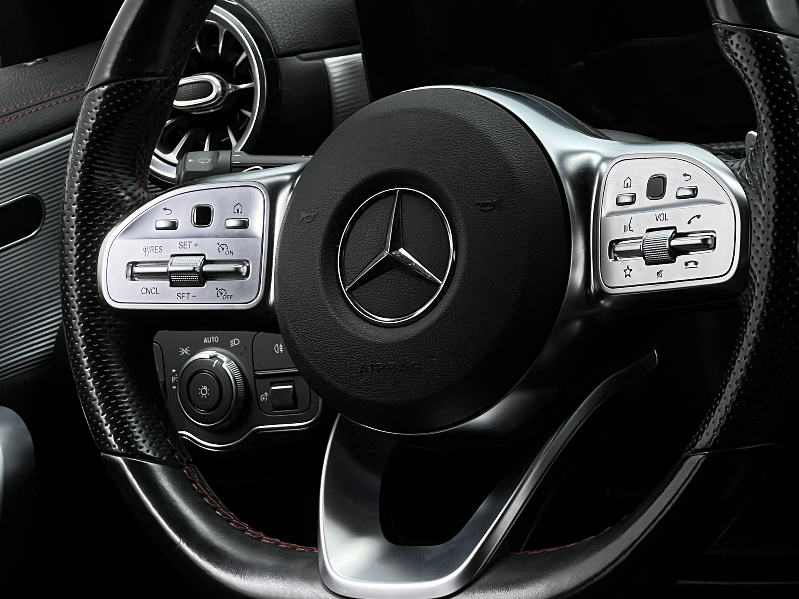 Thumbnail: 2021 Mercedes-Benz CLA - 4