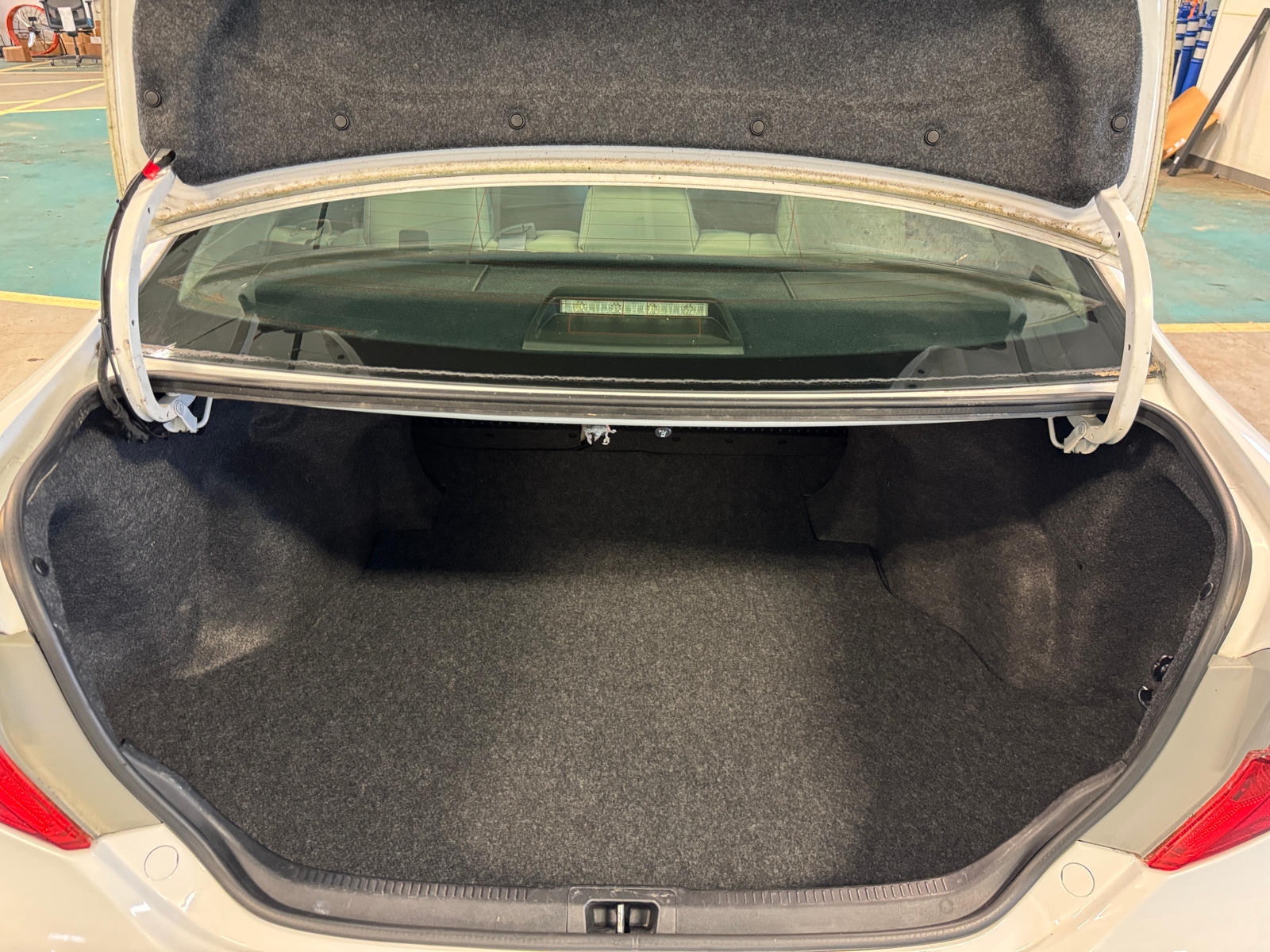 Thumbnail: 2012 Toyota Camry - 7