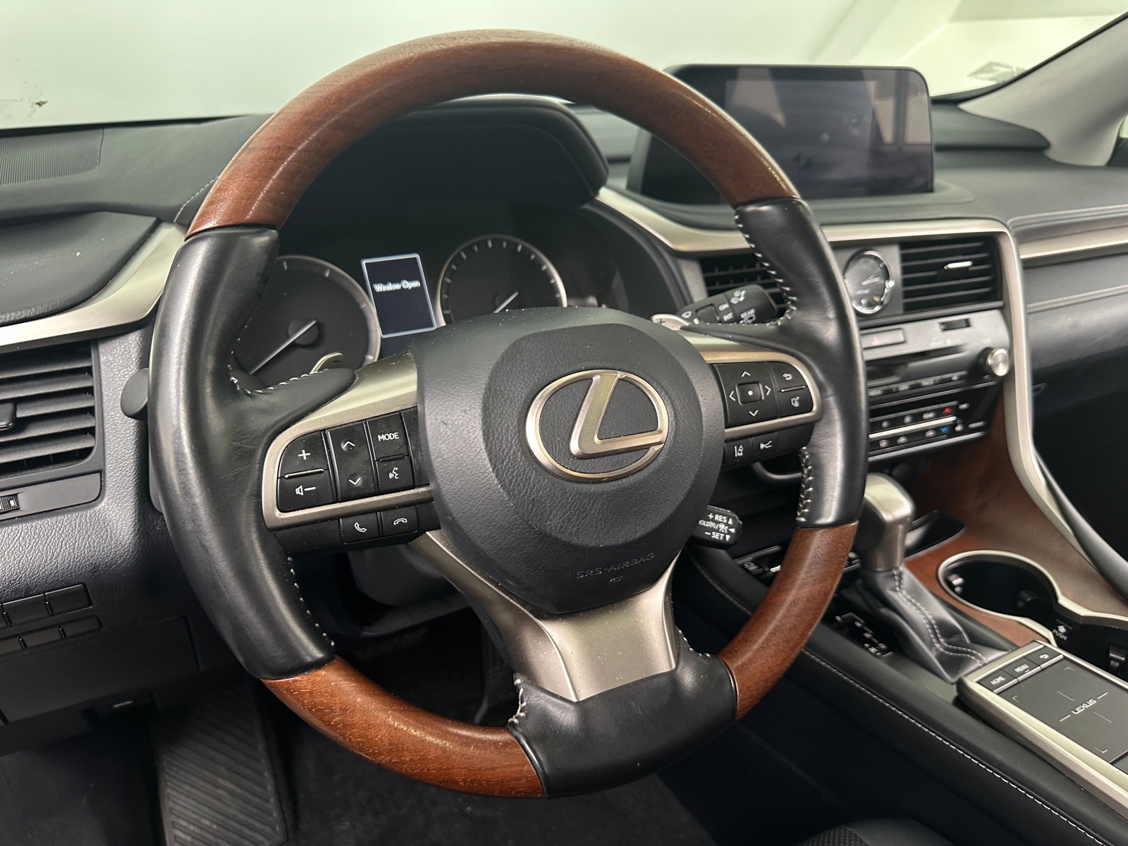 Thumbnail: 2020 Lexus RX - 4