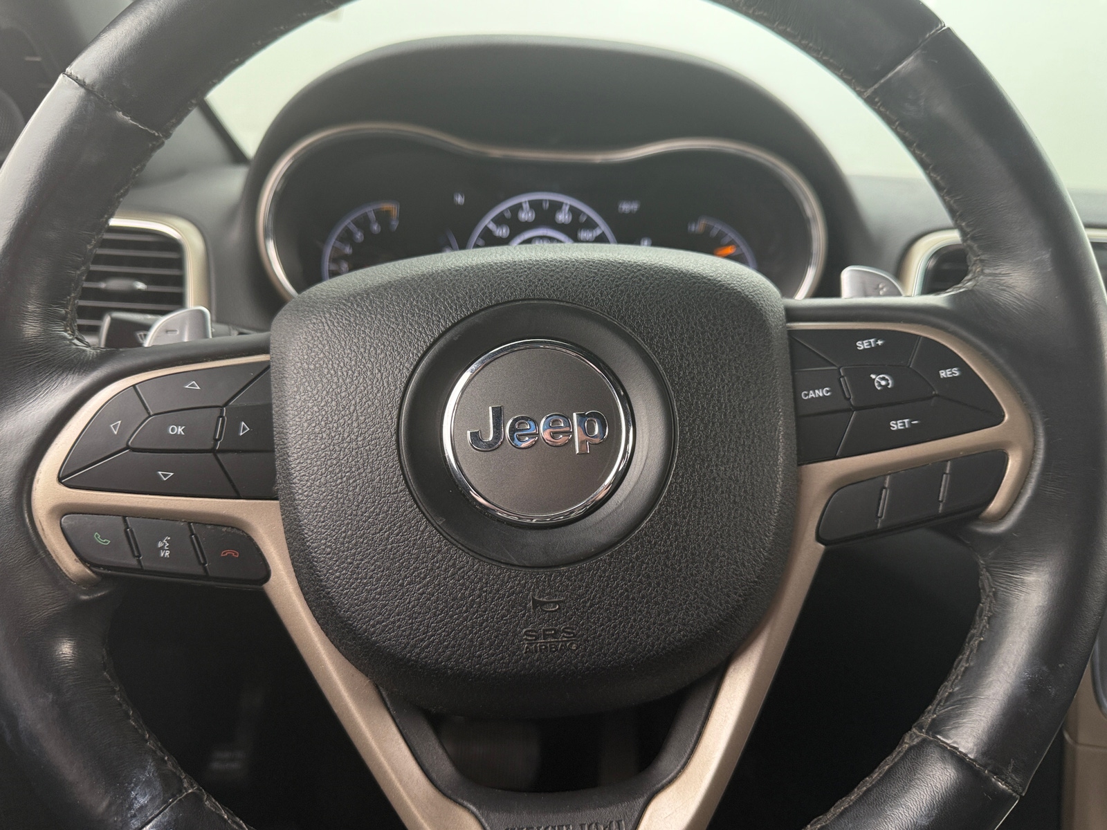 Thumbnail: 2017 Jeep Grand Cherokee - 5