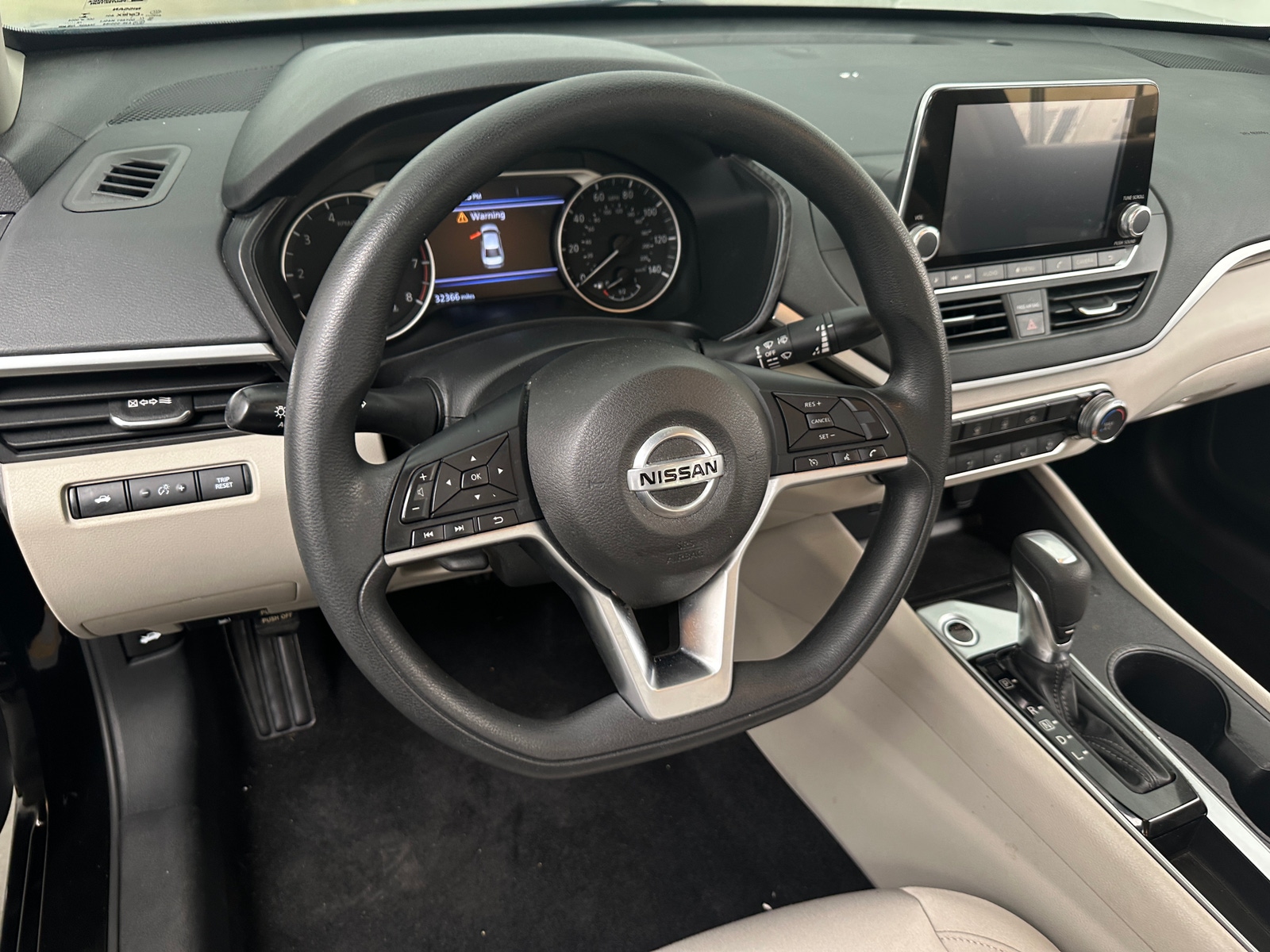 Thumbnail: 2019 Nissan Altima - 5