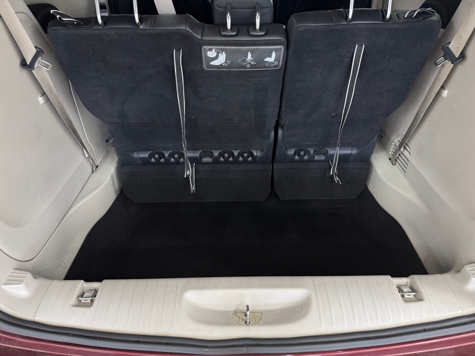 Thumbnail: 2017 Chrysler Pacifica - 6