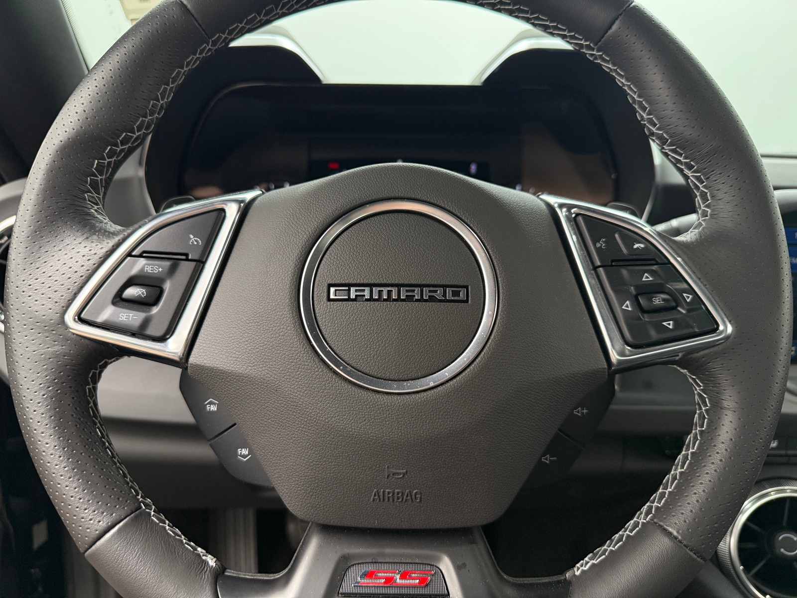 Thumbnail: 2023 Chevrolet Camaro - 4