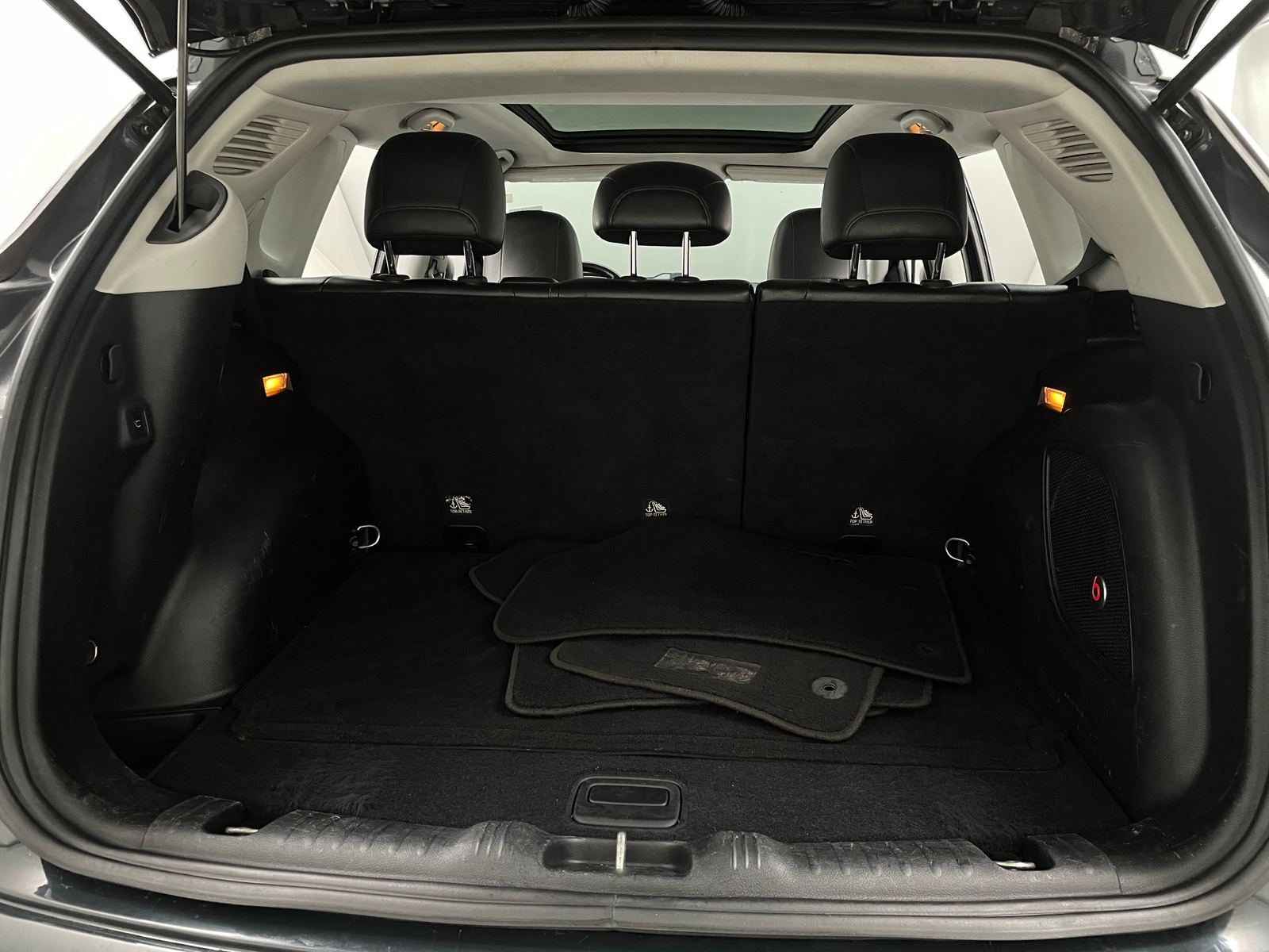 Thumbnail: 2018 Jeep Compass - 6