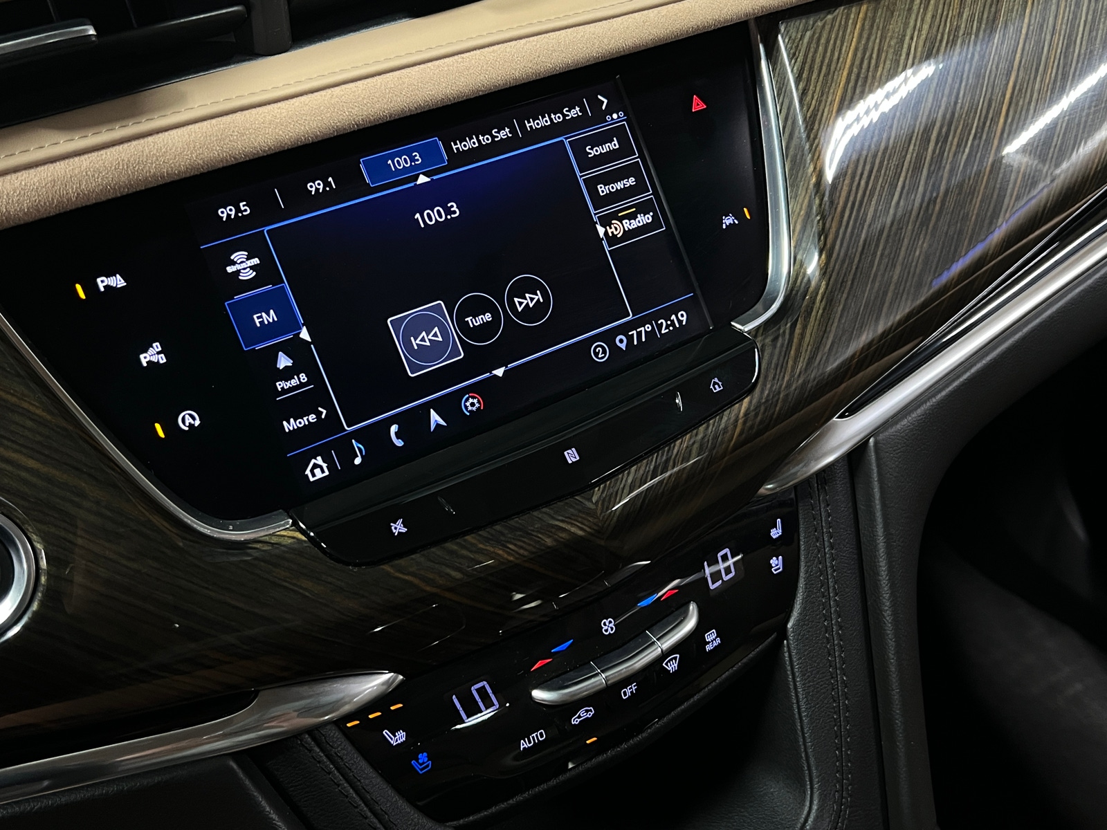 Thumbnail: 2020 Cadillac XT6 - 3