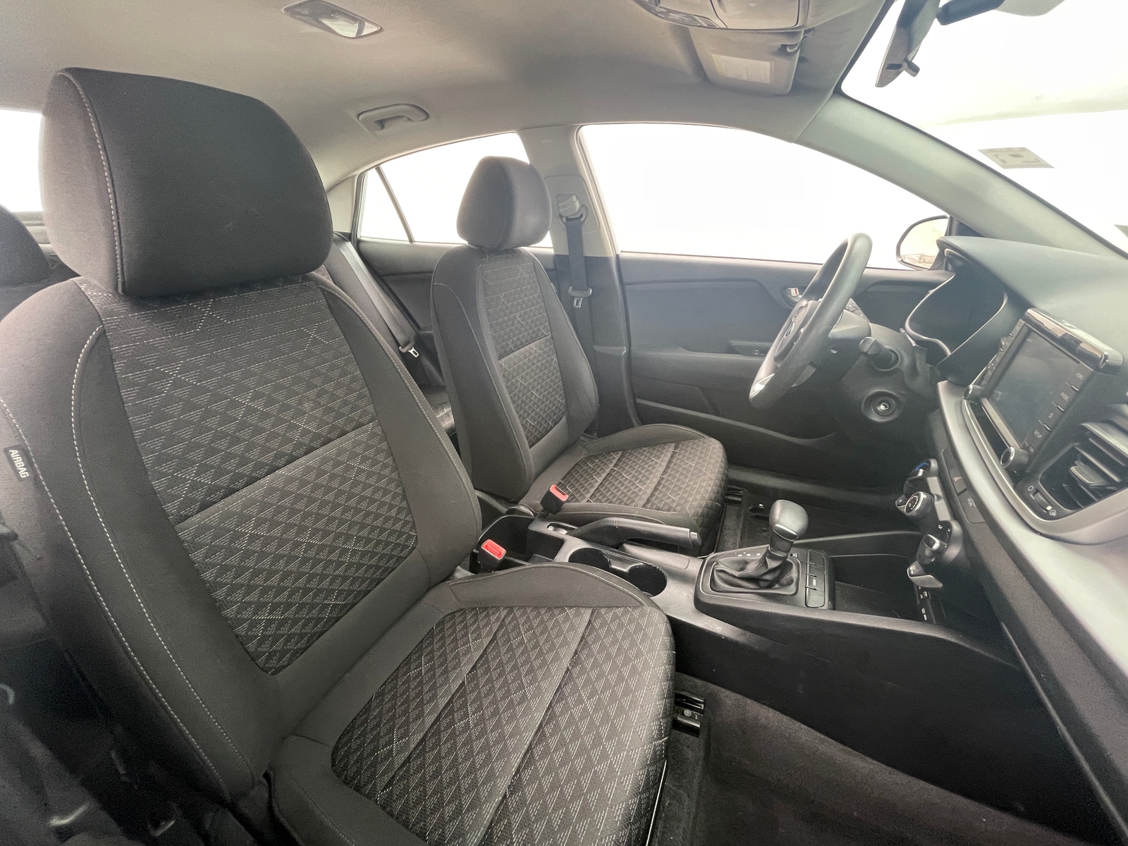 Thumbnail: 2020 Kia Rio - 2