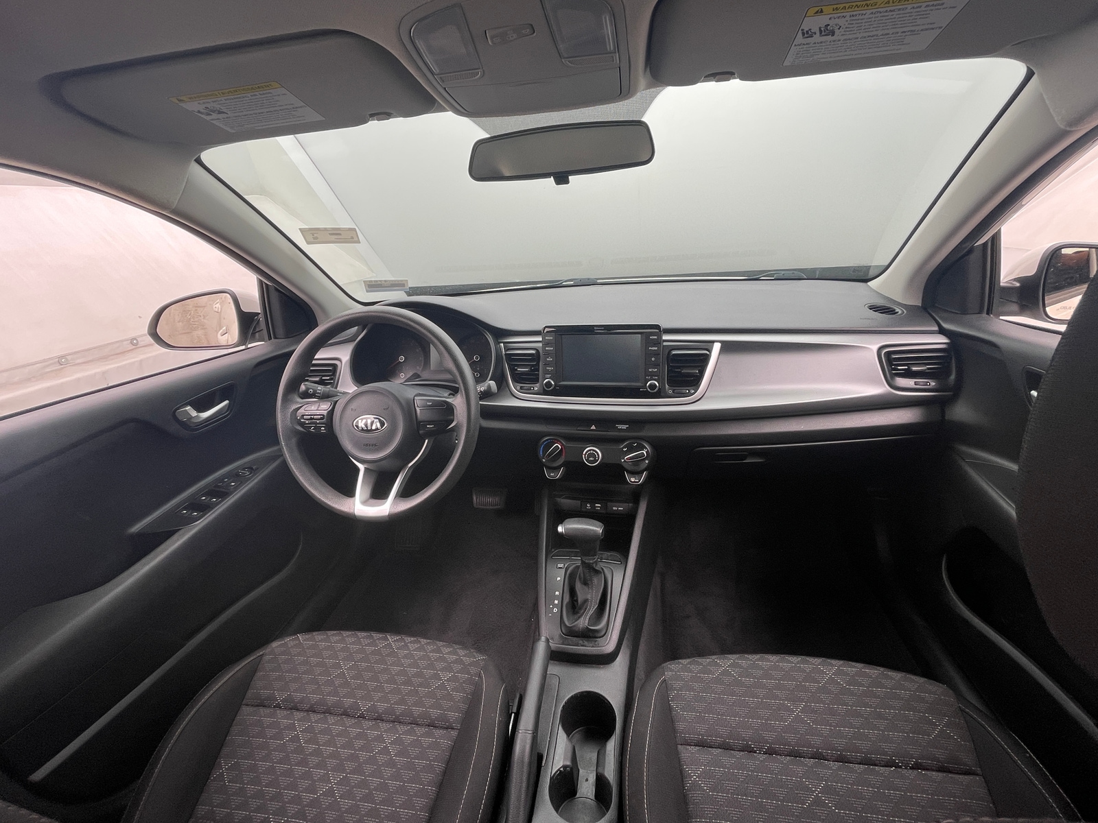 Thumbnail: 2020 Kia Rio - 3