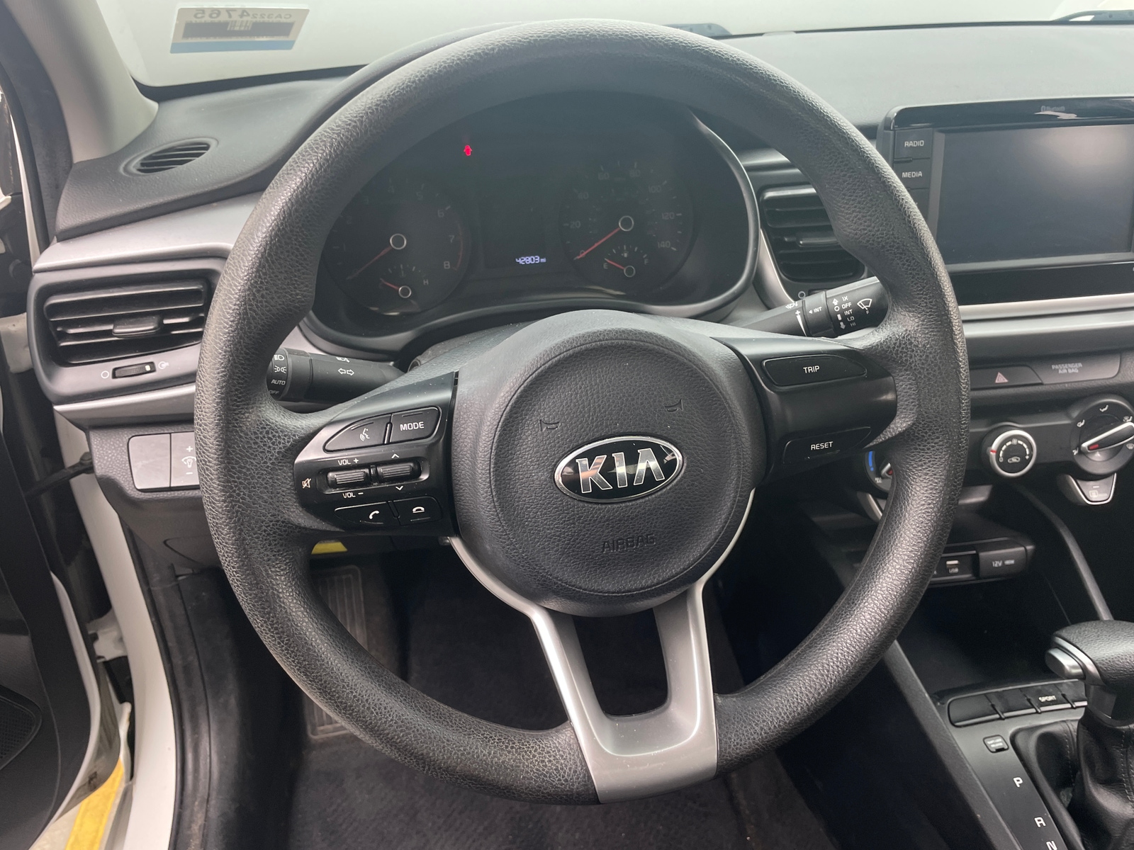 Thumbnail: 2020 Kia Rio - 5