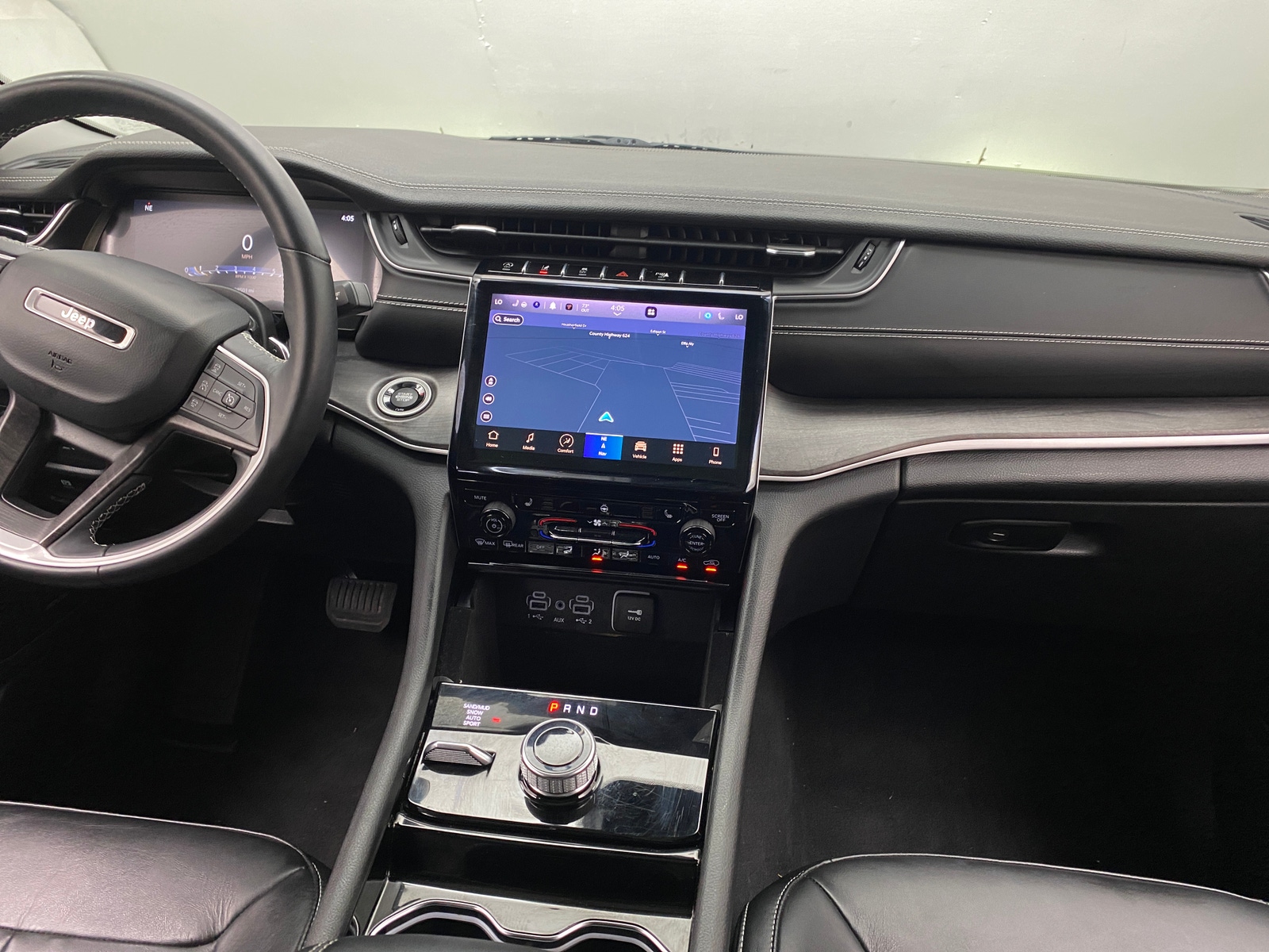 Thumbnail: 2022 Jeep Grand Cherokee L - 2