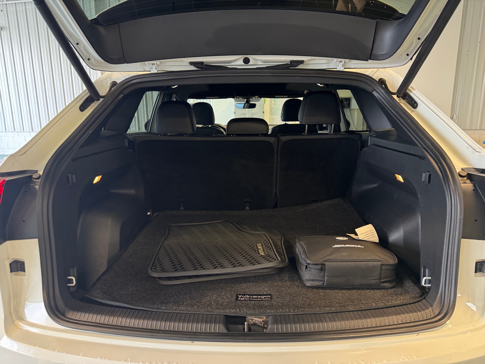 Thumbnail: 2020 Volkswagen Atlas - 6