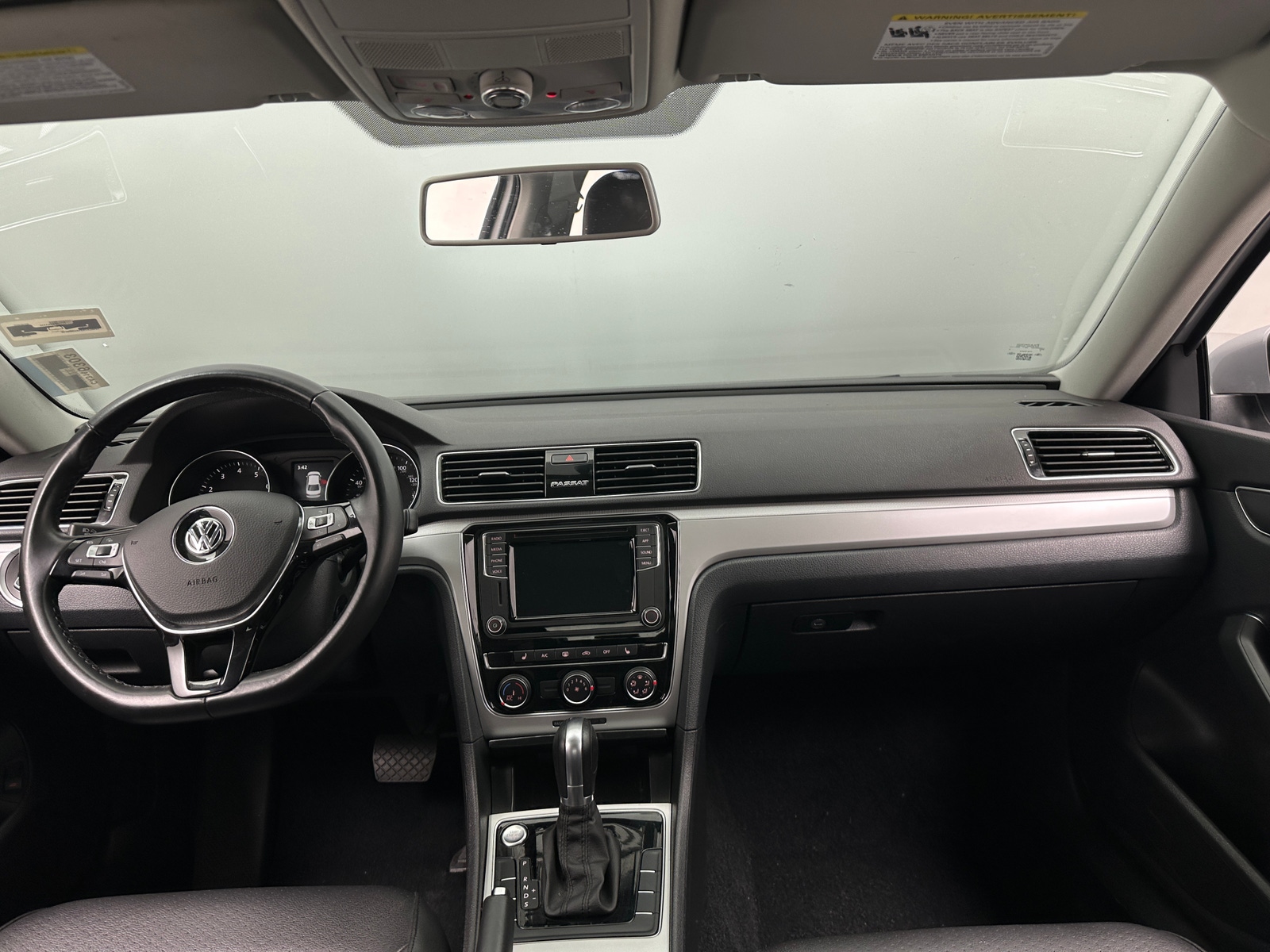 Thumbnail: 2019 Volkswagen Passat - 2