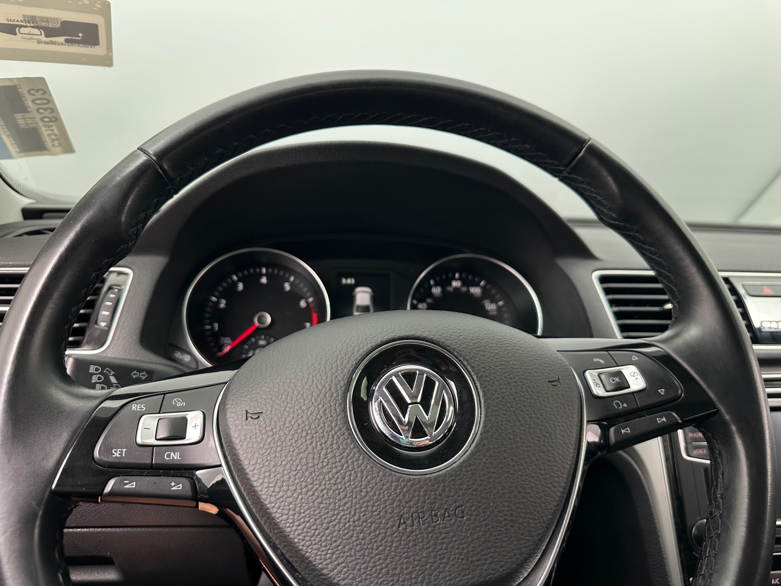 Thumbnail: 2019 Volkswagen Passat - 4