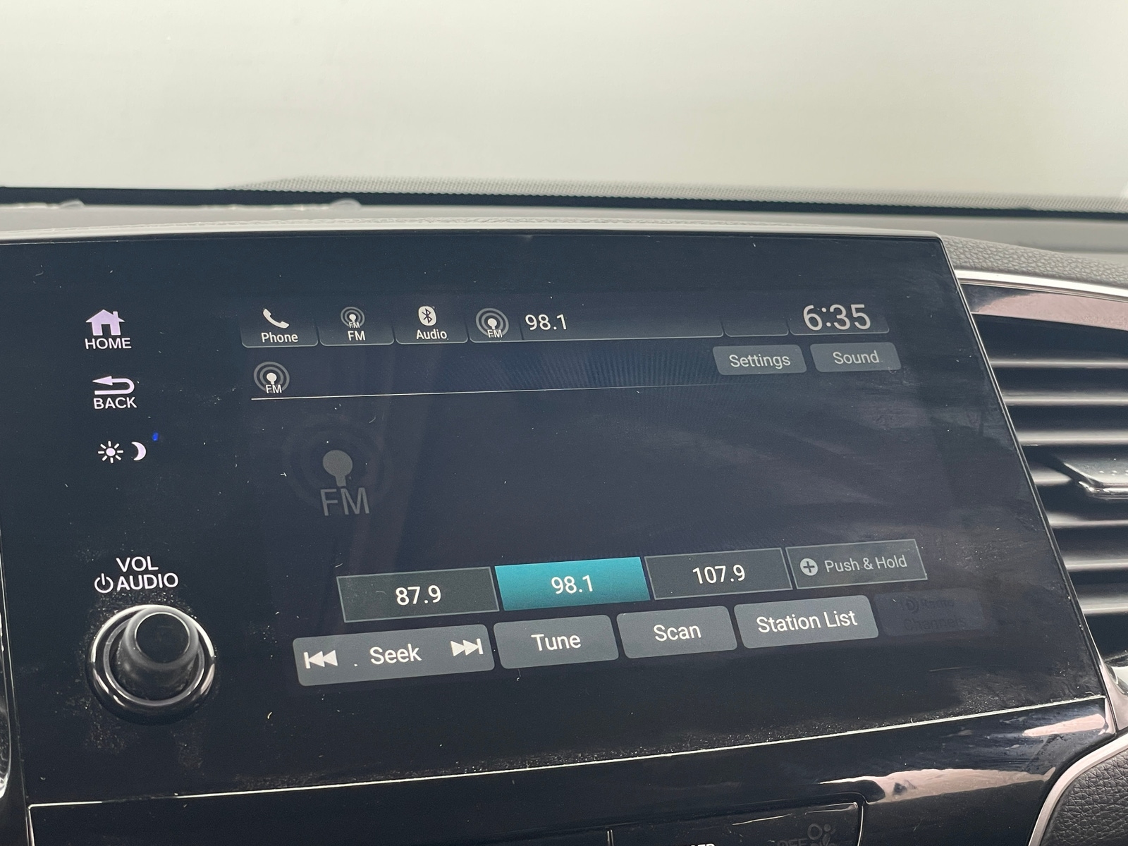 Thumbnail: 2020 Honda Pilot - 3