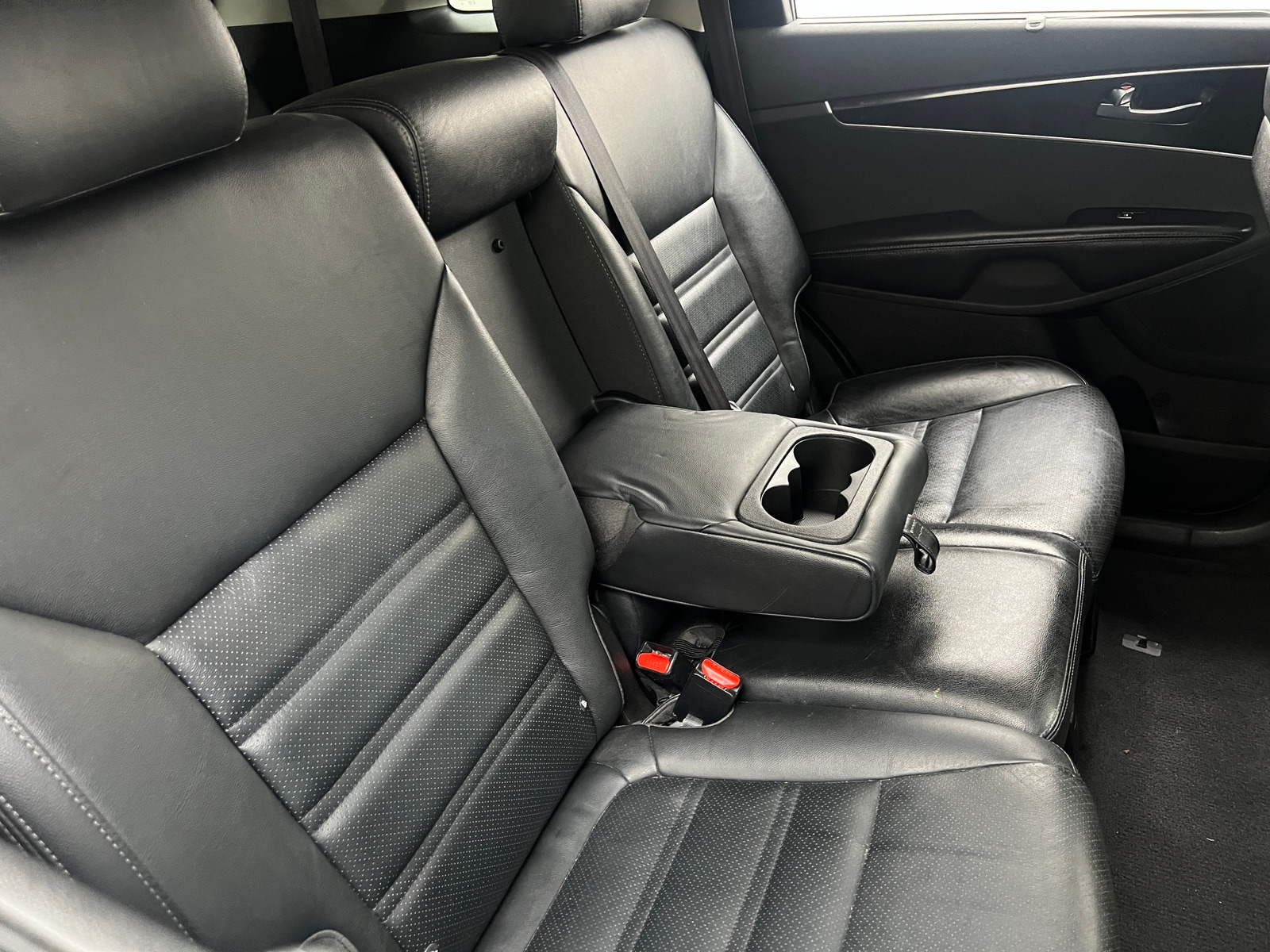 Thumbnail: 2016 Kia Sorento - 5