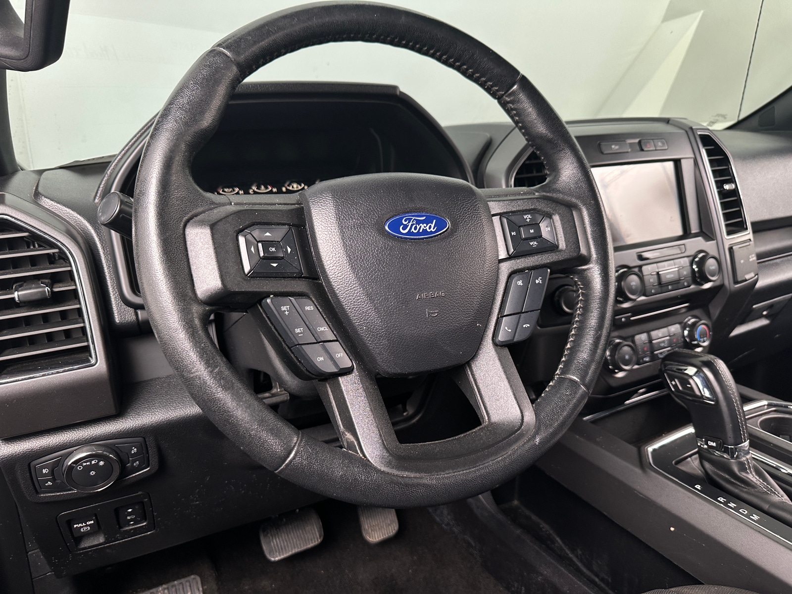 Thumbnail: 2018 Ford Econoline - 5