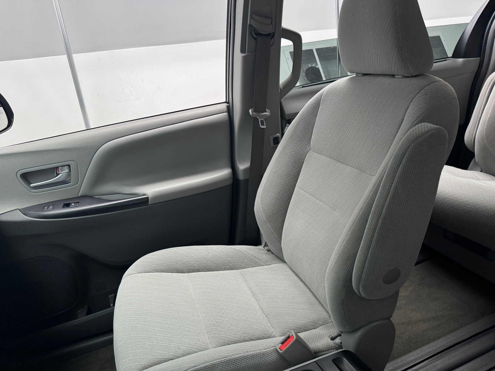 Thumbnail: 2018 Toyota Sienna - 2