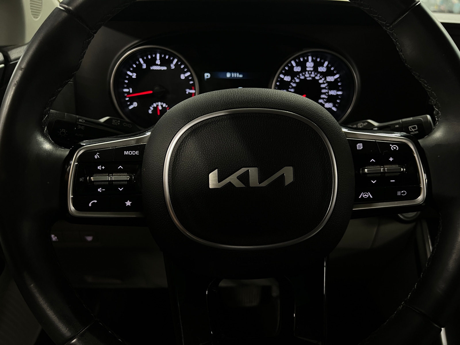 Thumbnail: 2022 Kia Carnival - 5