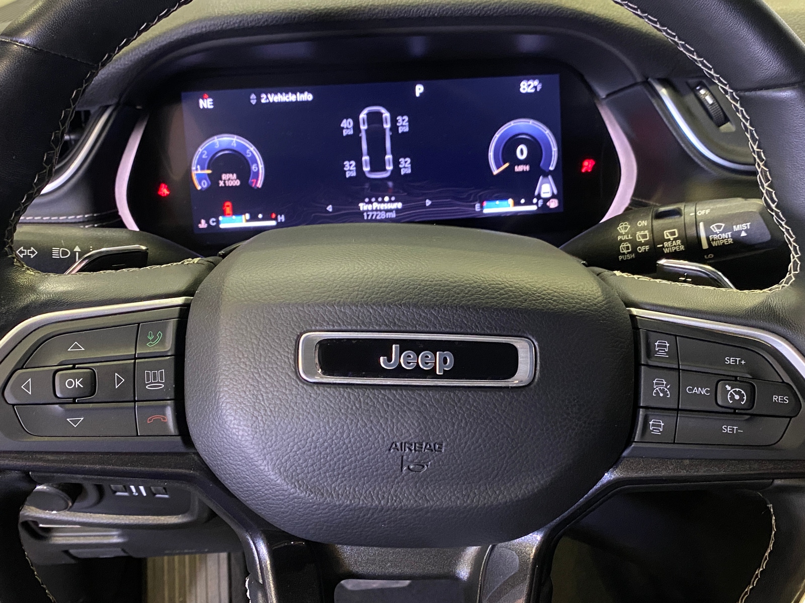Thumbnail: 2022 Jeep Grand Cherokee - 5