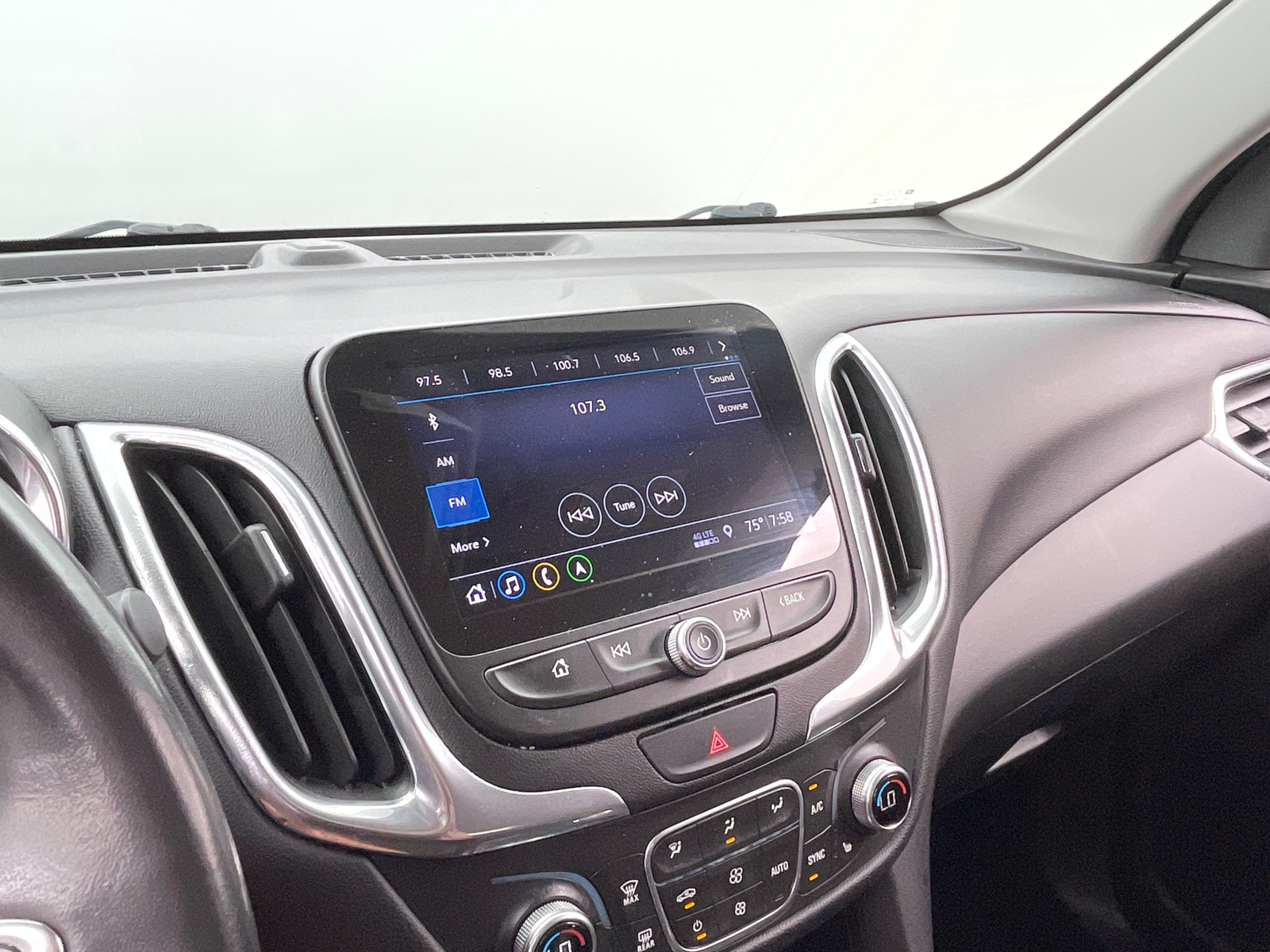 Thumbnail: 2019 Chevrolet Equinox - 4