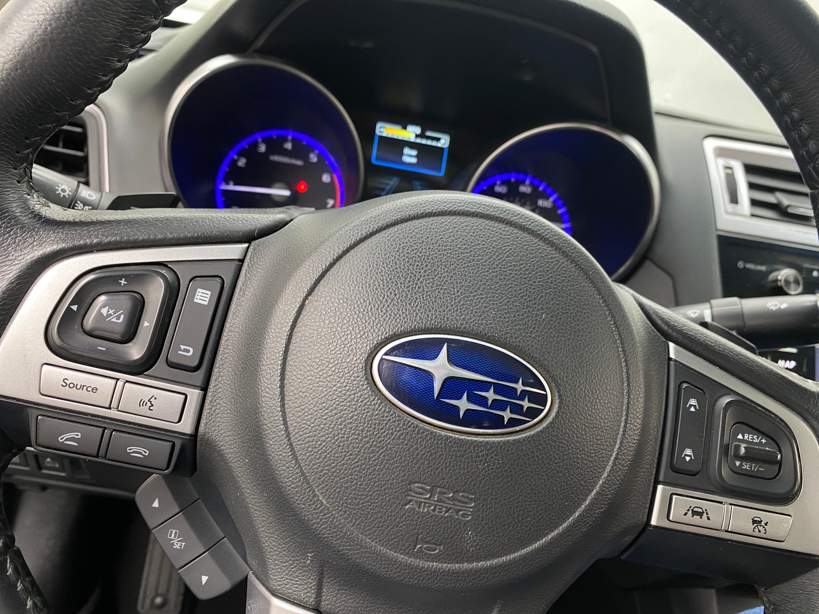 Thumbnail: 2017 Subaru Legacy - 4