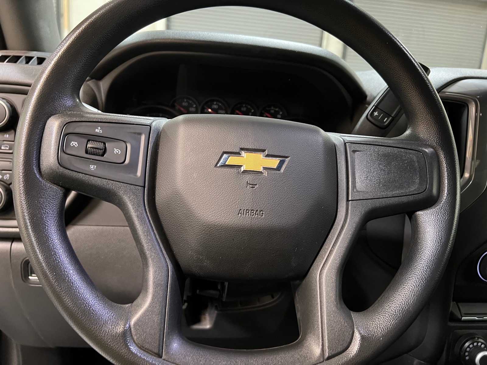 Thumbnail: 2022 Chevrolet Silverado 1500 - 5