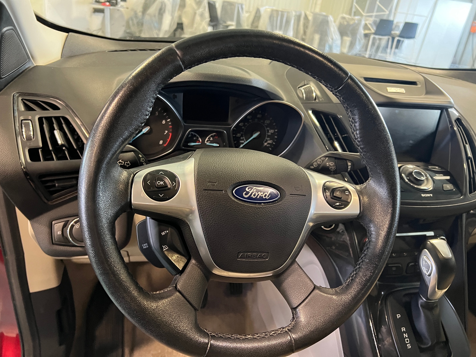 Thumbnail: 2015 Ford Escape - 4