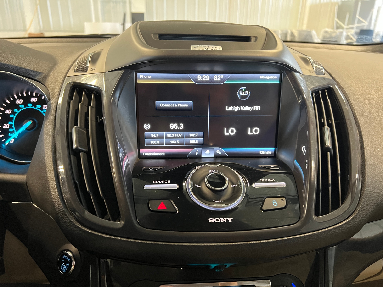 Thumbnail: 2015 Ford Escape - 3