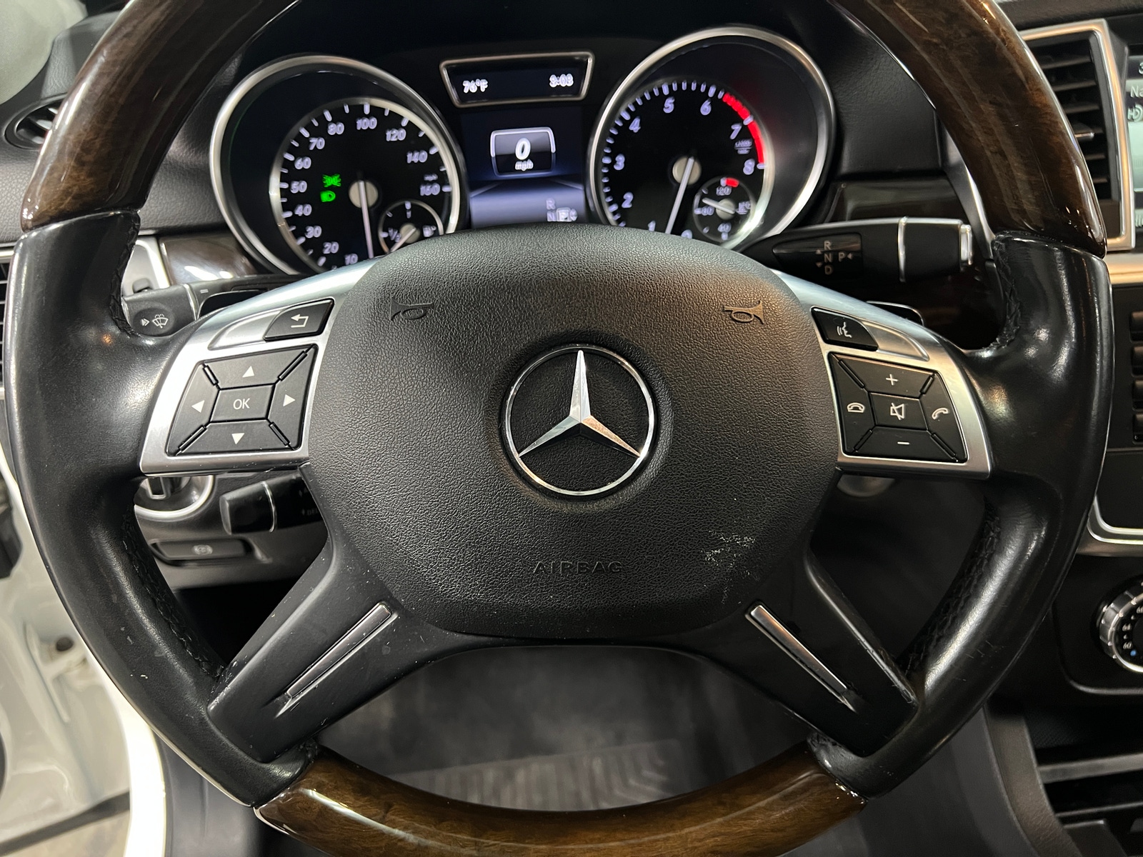 Thumbnail: 2015 Mercedes-Benz M-Class - 4