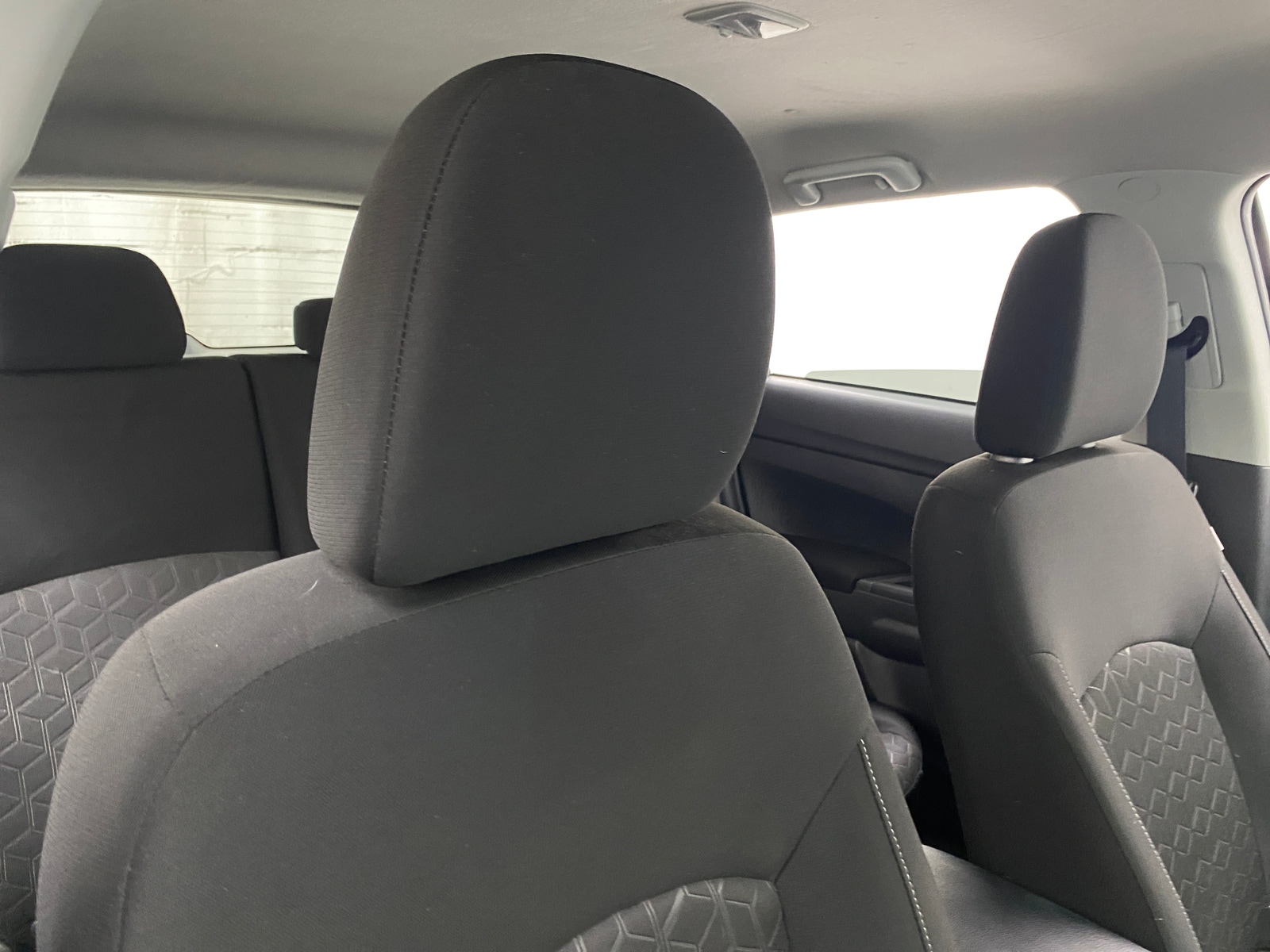 Thumbnail: 2020 Mitsubishi Outlander Sport - 2