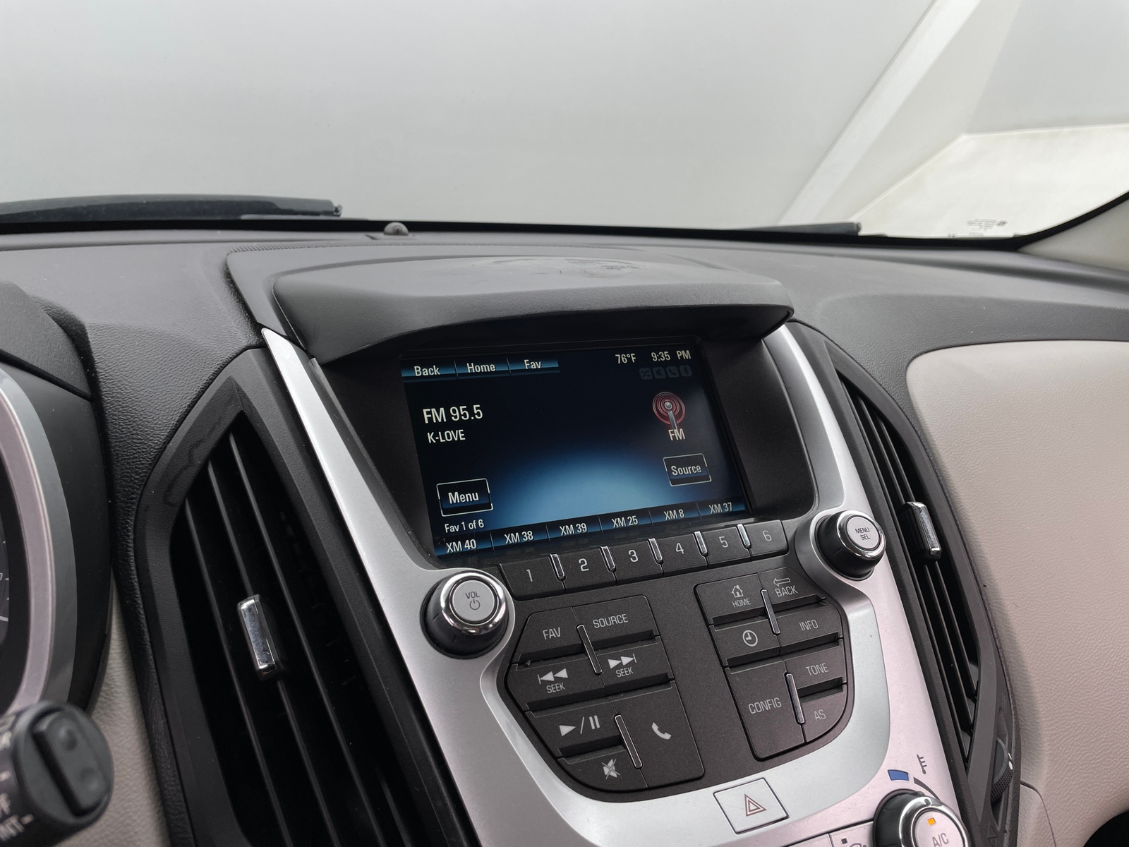 Thumbnail: 2017 Chevrolet Equinox - 4