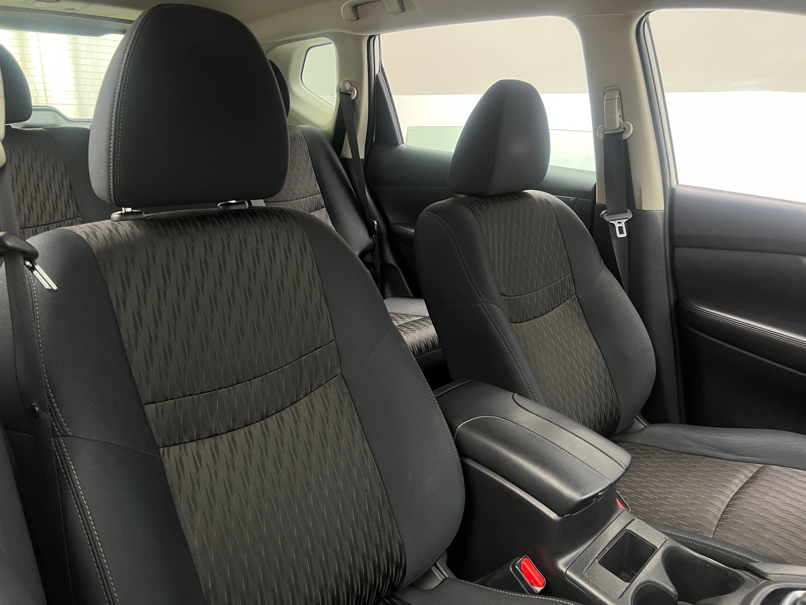 Thumbnail: 2018 Nissan Rogue - 2
