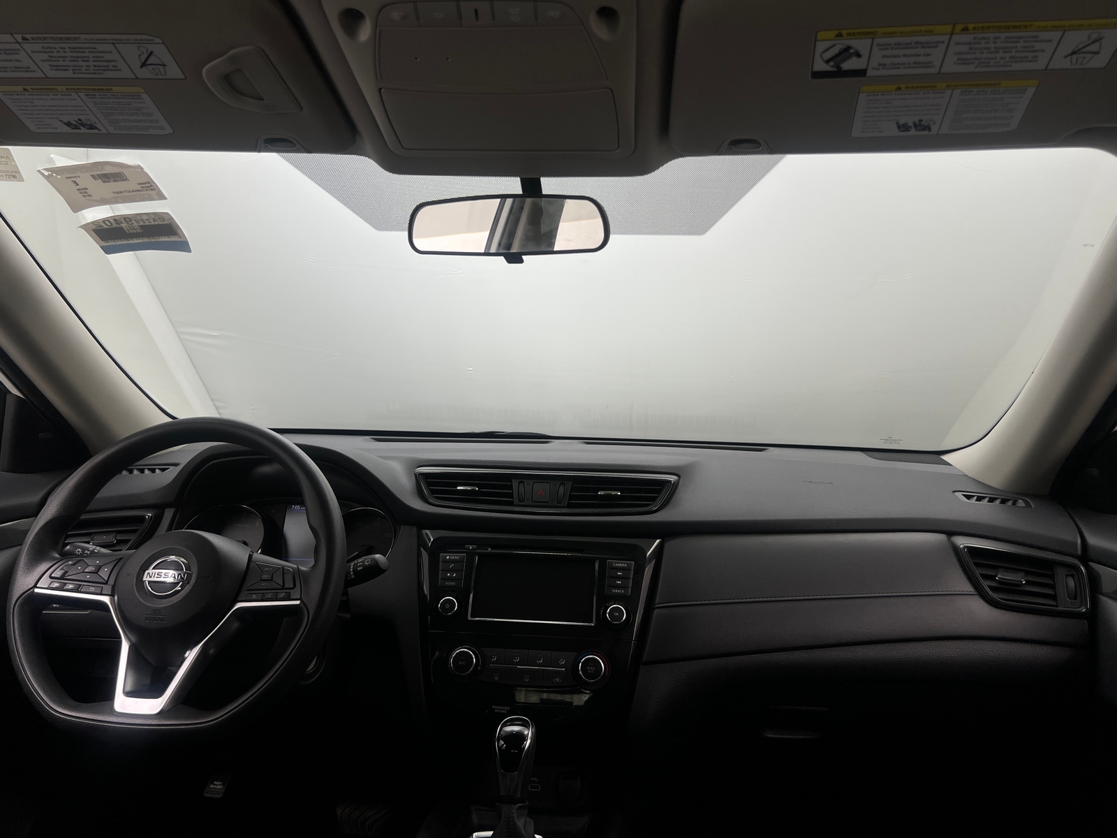 Thumbnail: 2018 Nissan Rogue - 3