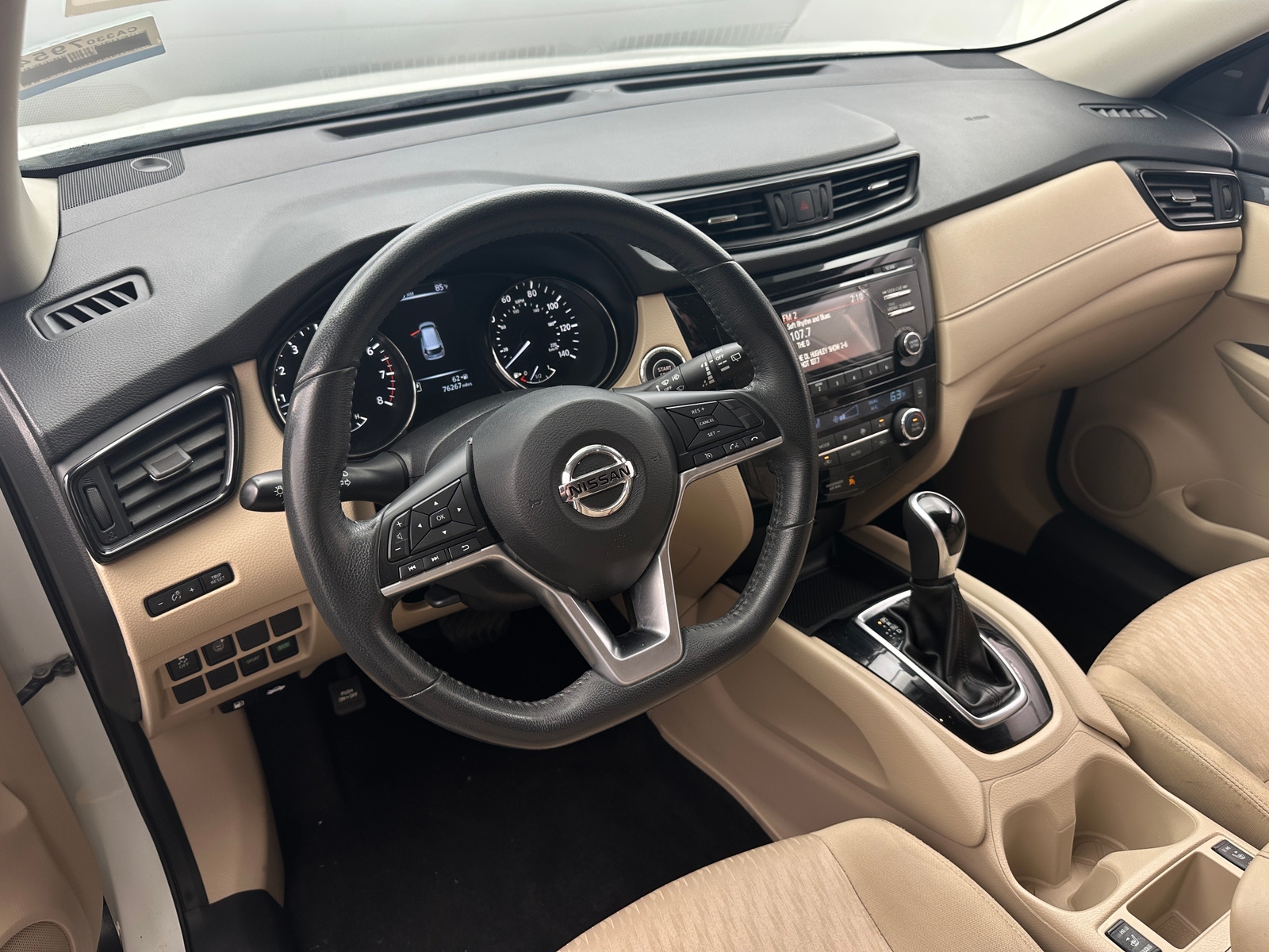 Thumbnail: 2017 Nissan Rogue - 3