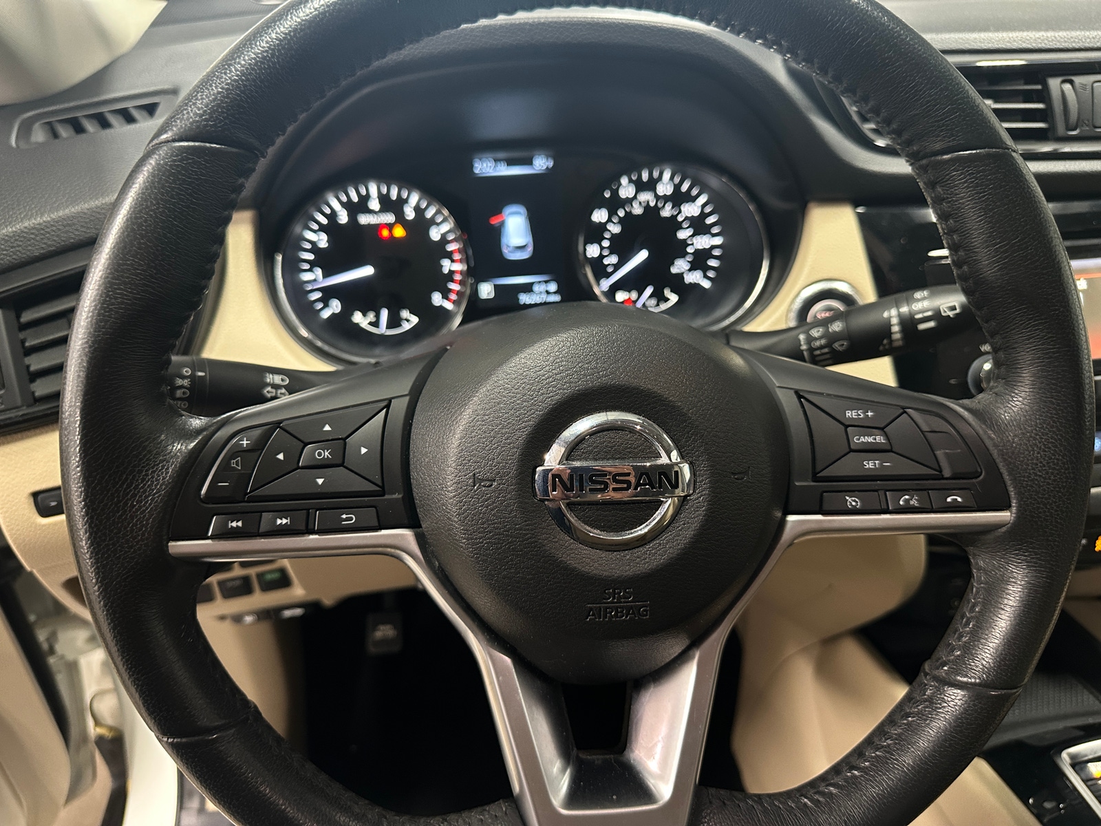 Thumbnail: 2017 Nissan Rogue - 5