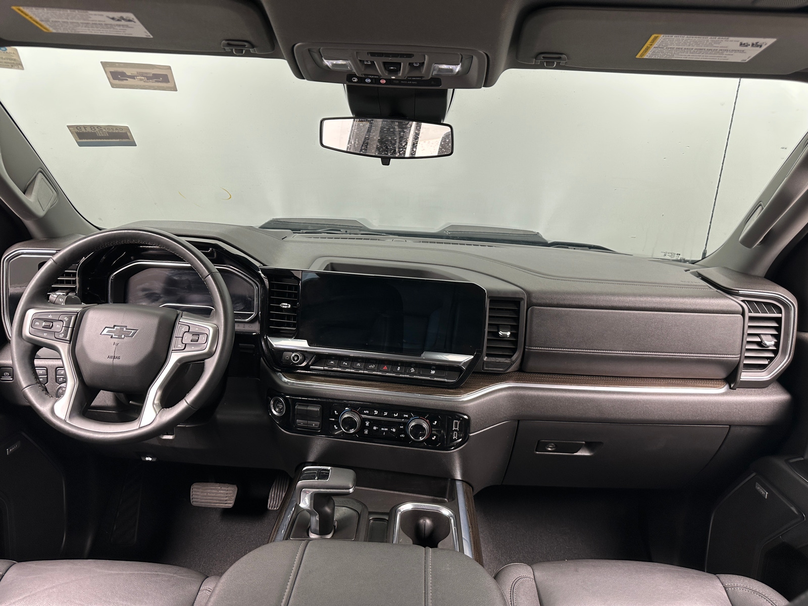 Thumbnail: 2024 Chevrolet Silverado 1500 - 3