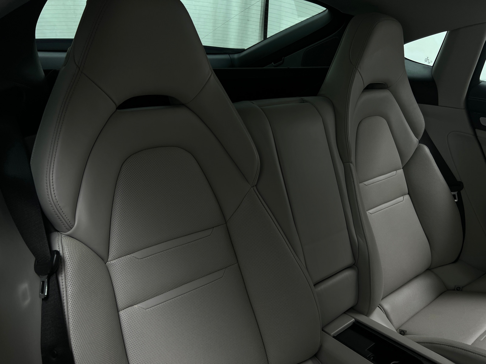 Thumbnail: 2018 Porsche Panamera - 5