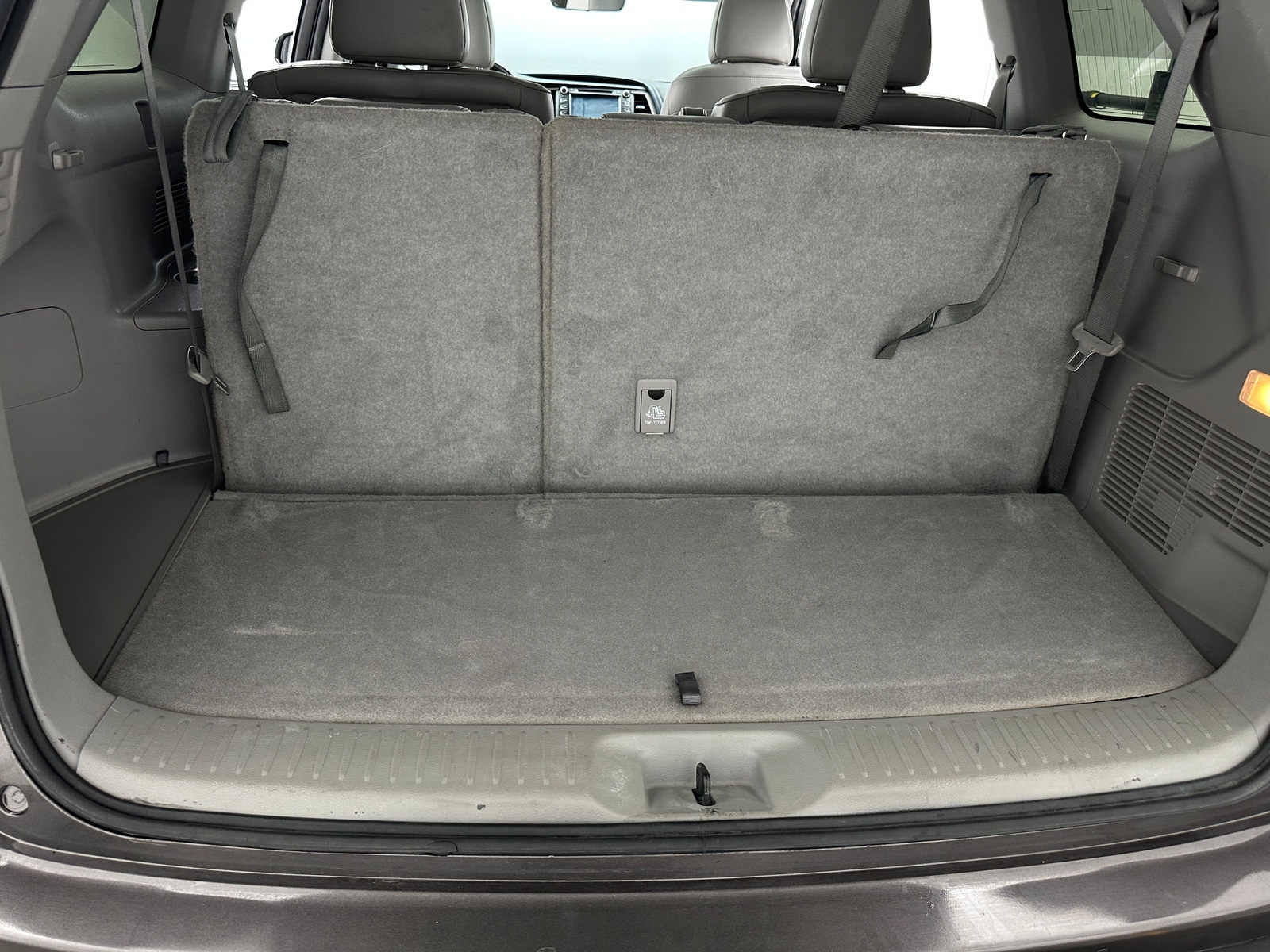 Thumbnail: 2017 Toyota Highlander - 6