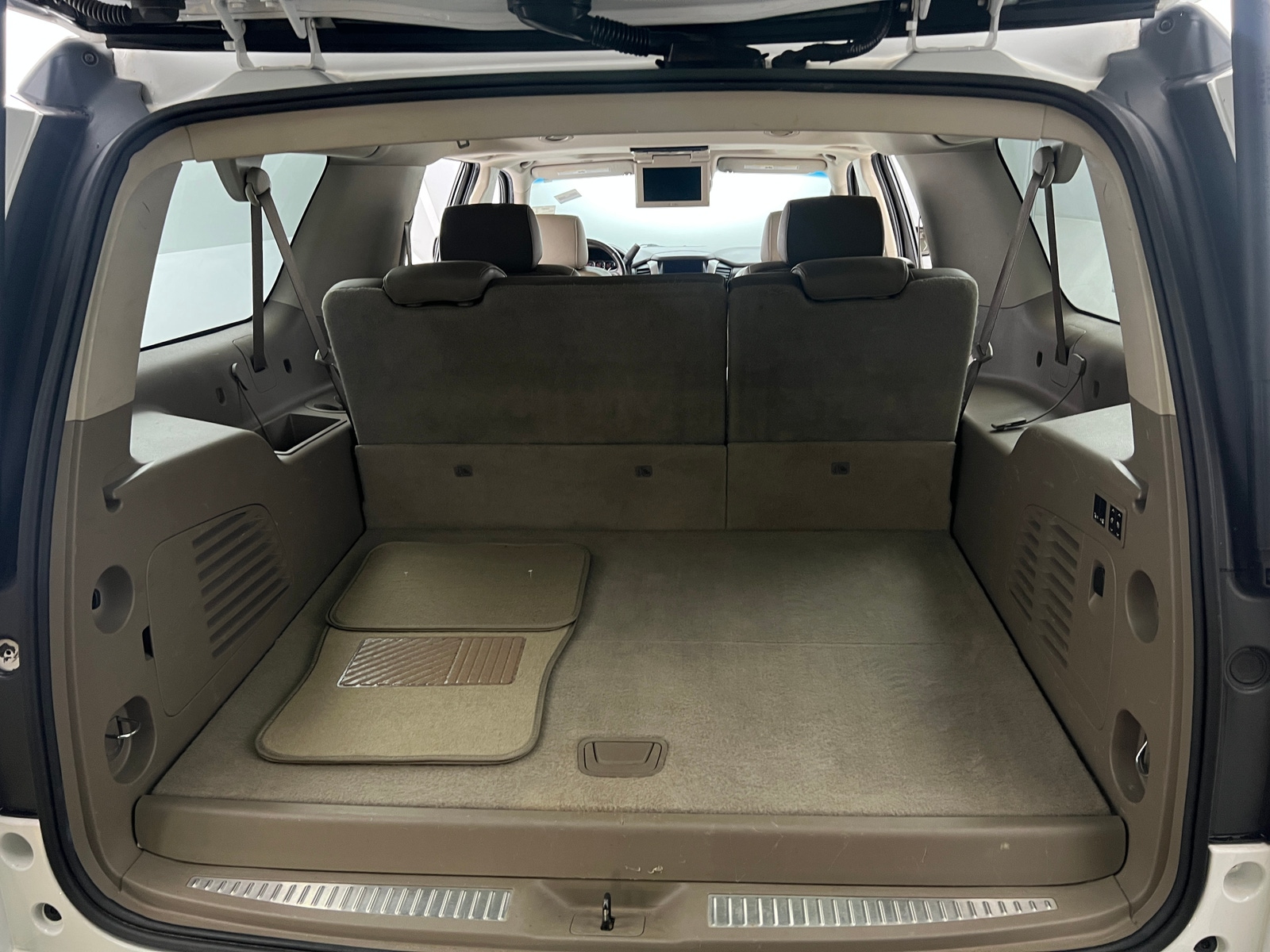 Thumbnail: 2015 Chevrolet Suburban - 6