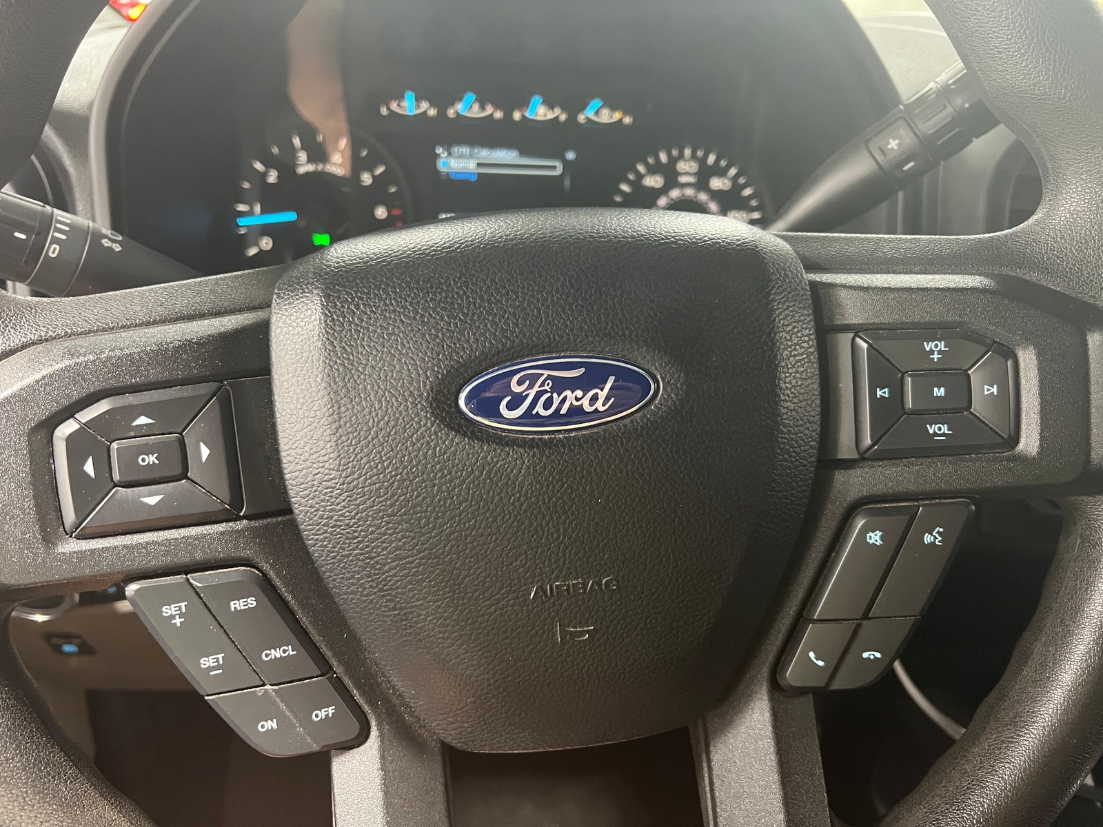 Thumbnail: 2019 Ford Econoline - 5