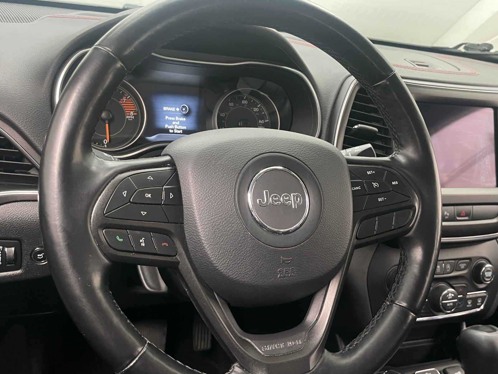 Thumbnail: 2020 Jeep Cherokee - 5