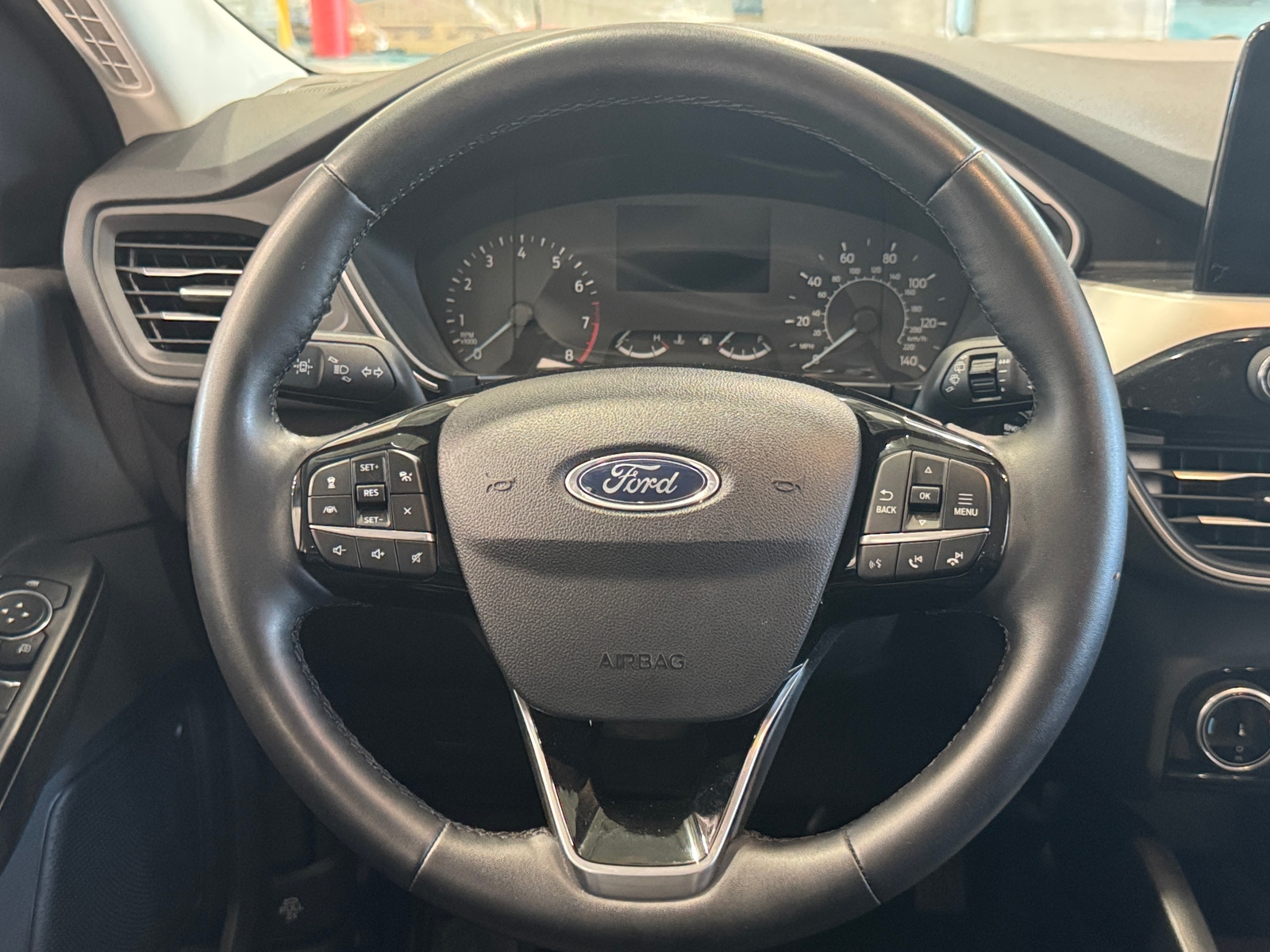 Thumbnail: 2022 Ford Escape - 4