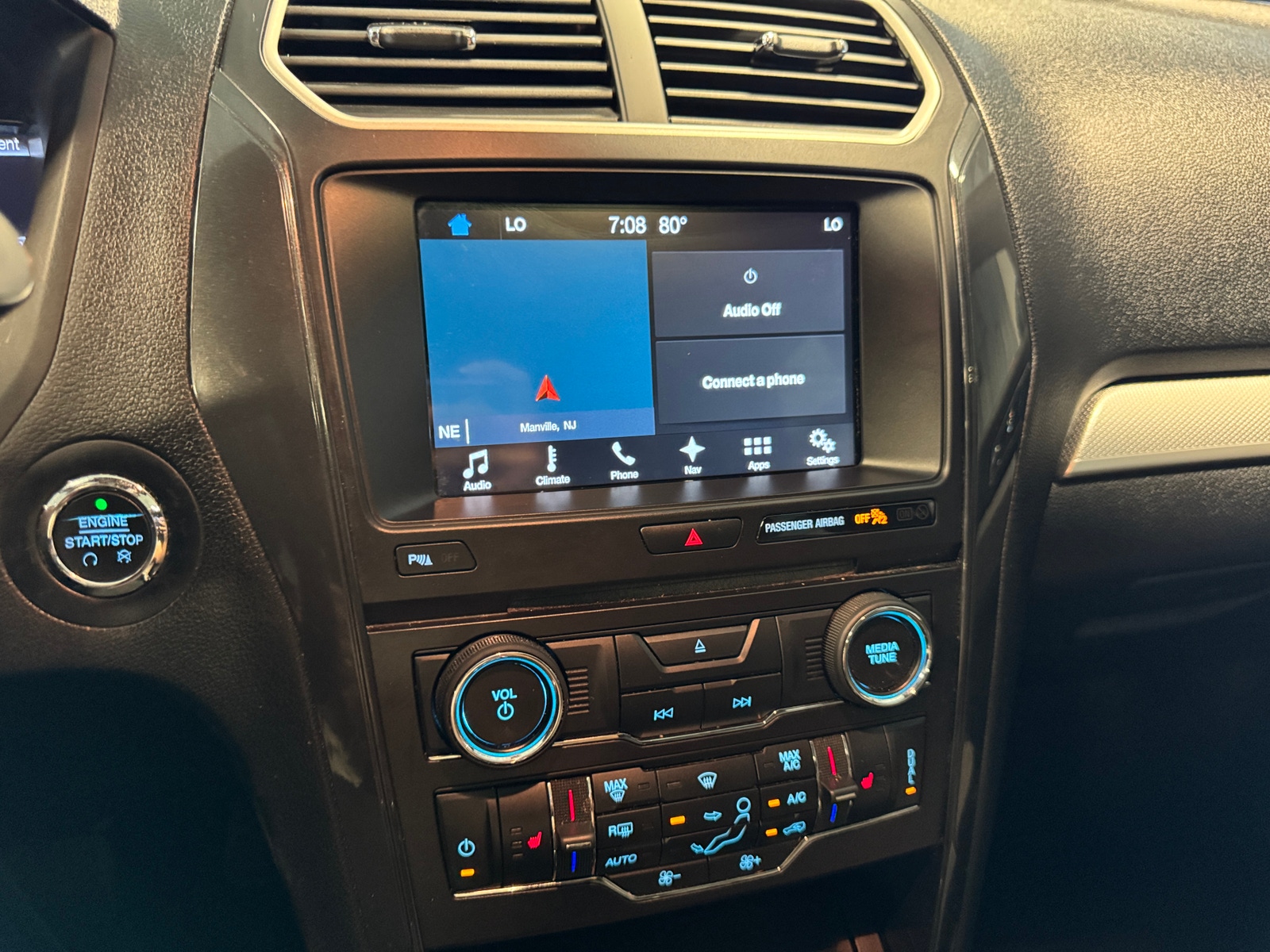 Thumbnail: 2017 Ford Explorer - 3