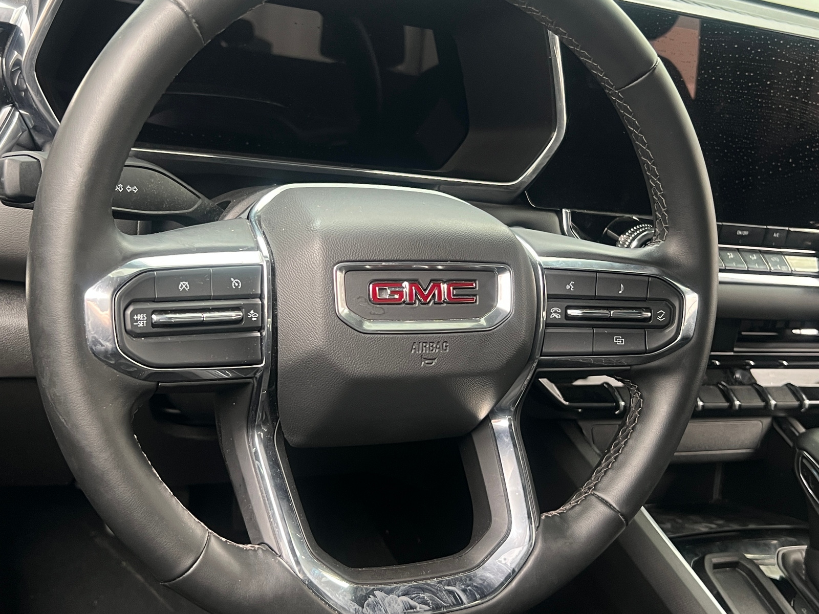 Thumbnail: 2024 GMC Canyon - 5